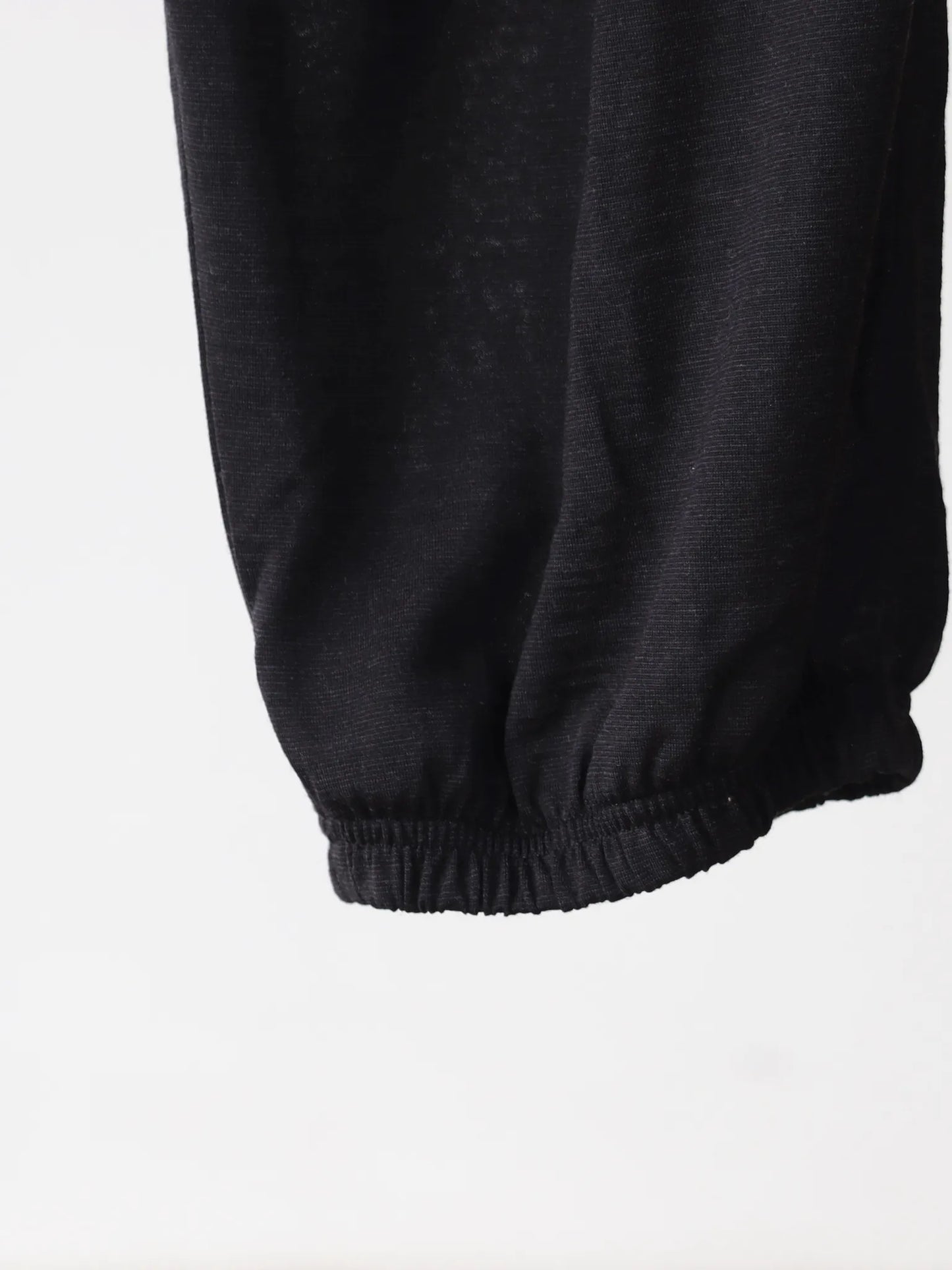 comoli-サマーウール-パンツ-charcoal-6