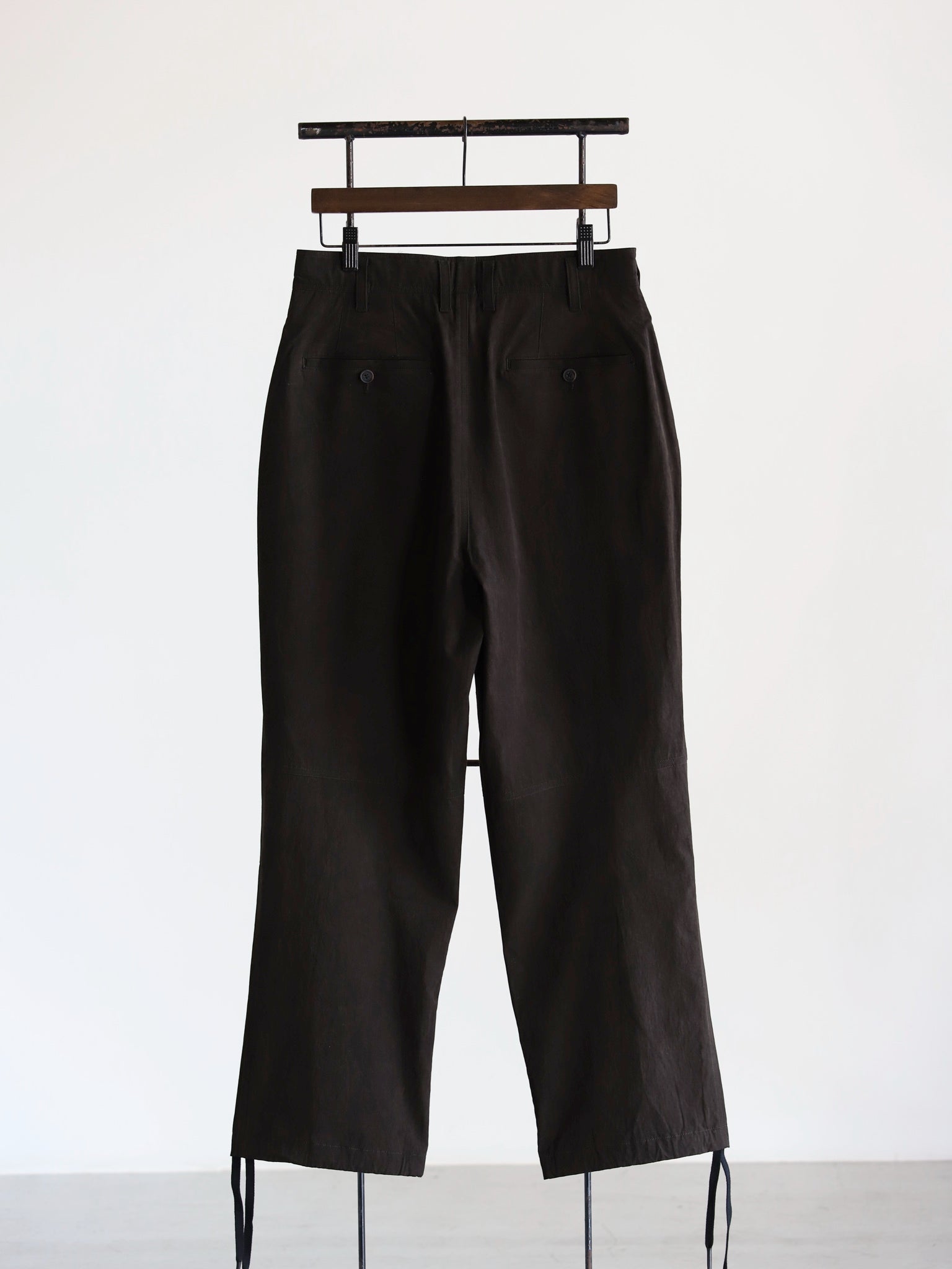 yamauchi-cotton-broad-cargo-pants-doro-2