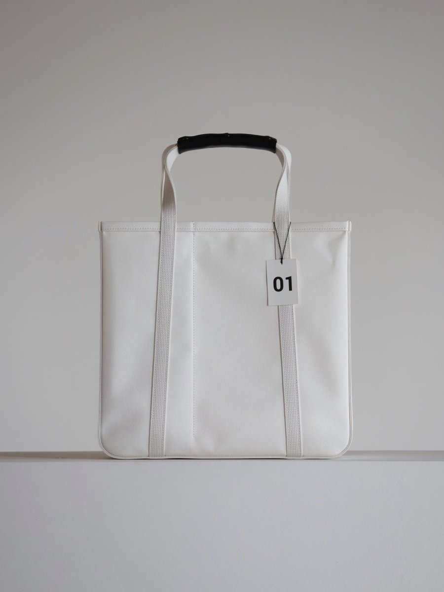 chacoli-frame-tote-01-white-1