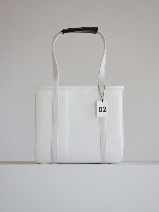 chacoli-frame-tote-02-white-1