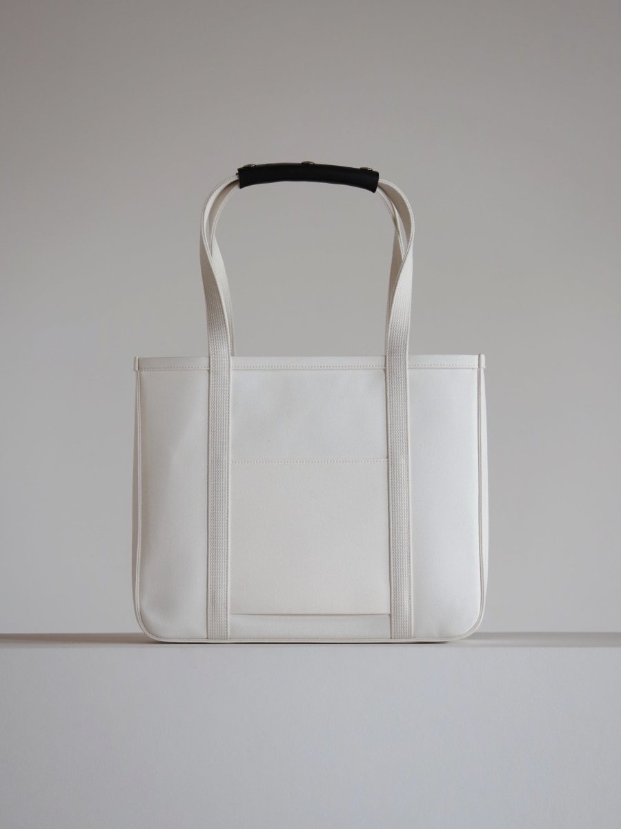 chacoli-frame-tote-03-white-3