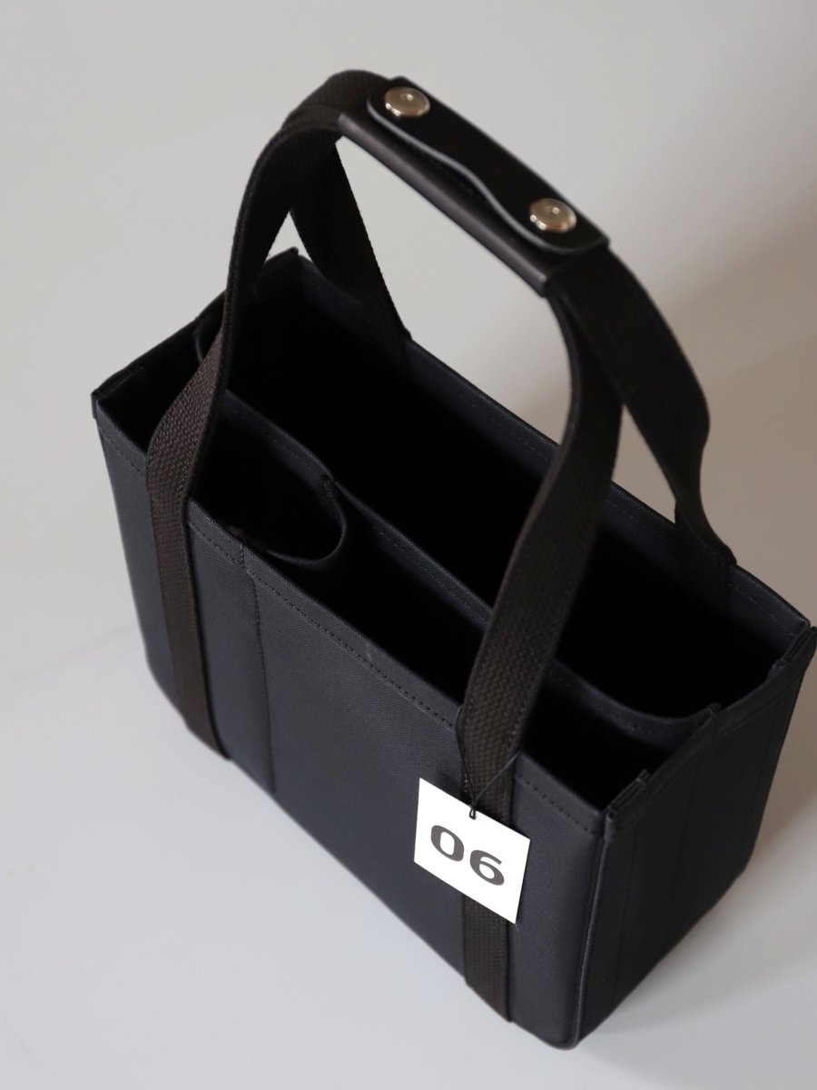 chacoli-frame-tote-06-black-4