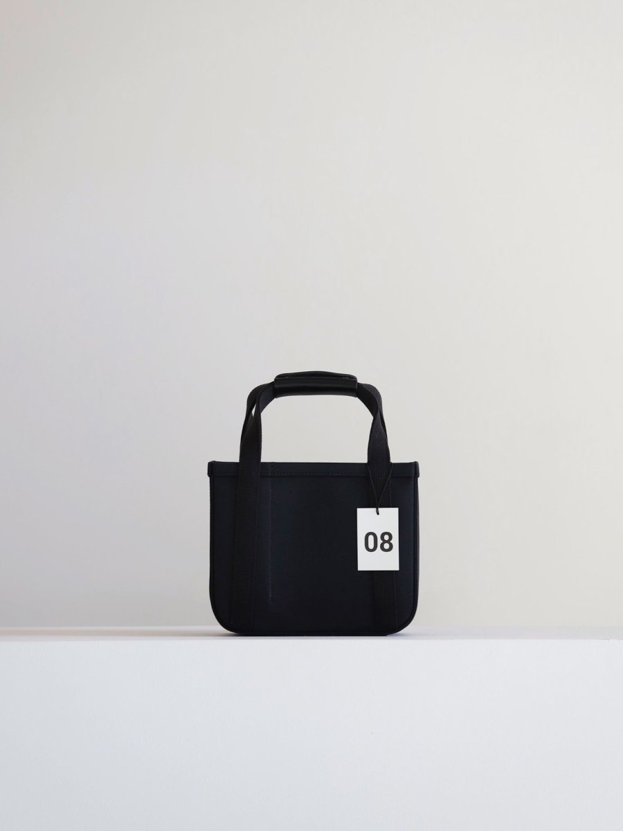 chacoli-frame-tote-08-black-1