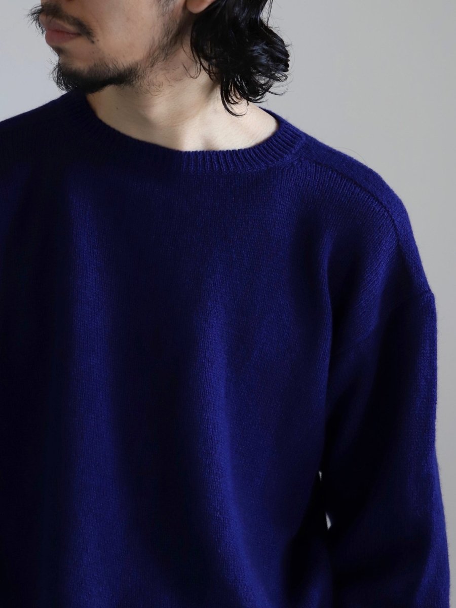 comoli-lambswool-guernsey-neck-knit-blue-4