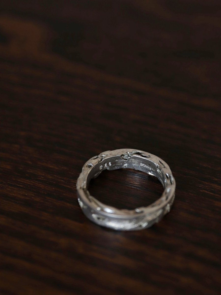 dan-tomimatsu-recutangular-ring-4