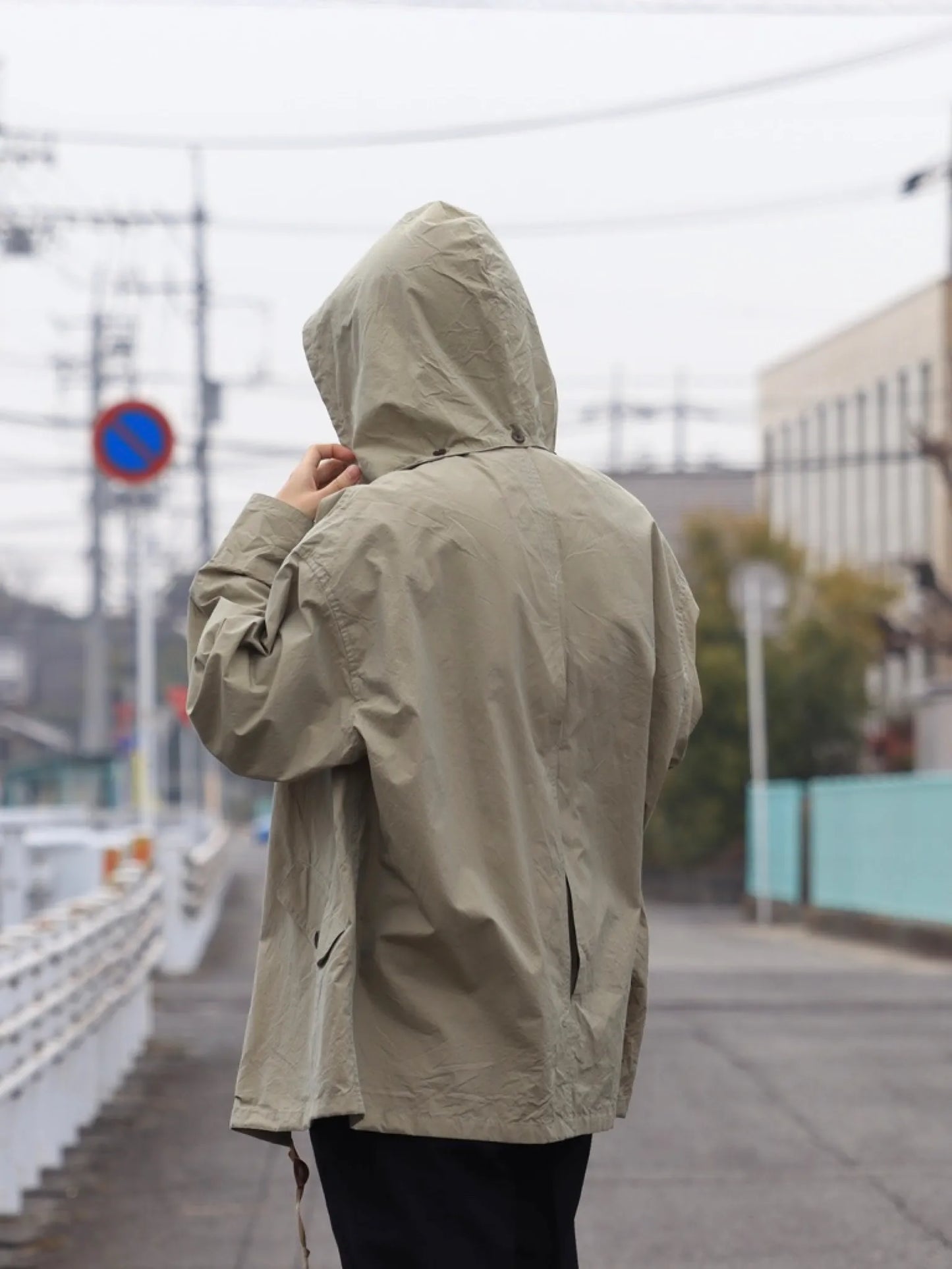 HERILL | Weathercloth Windjacket Beige