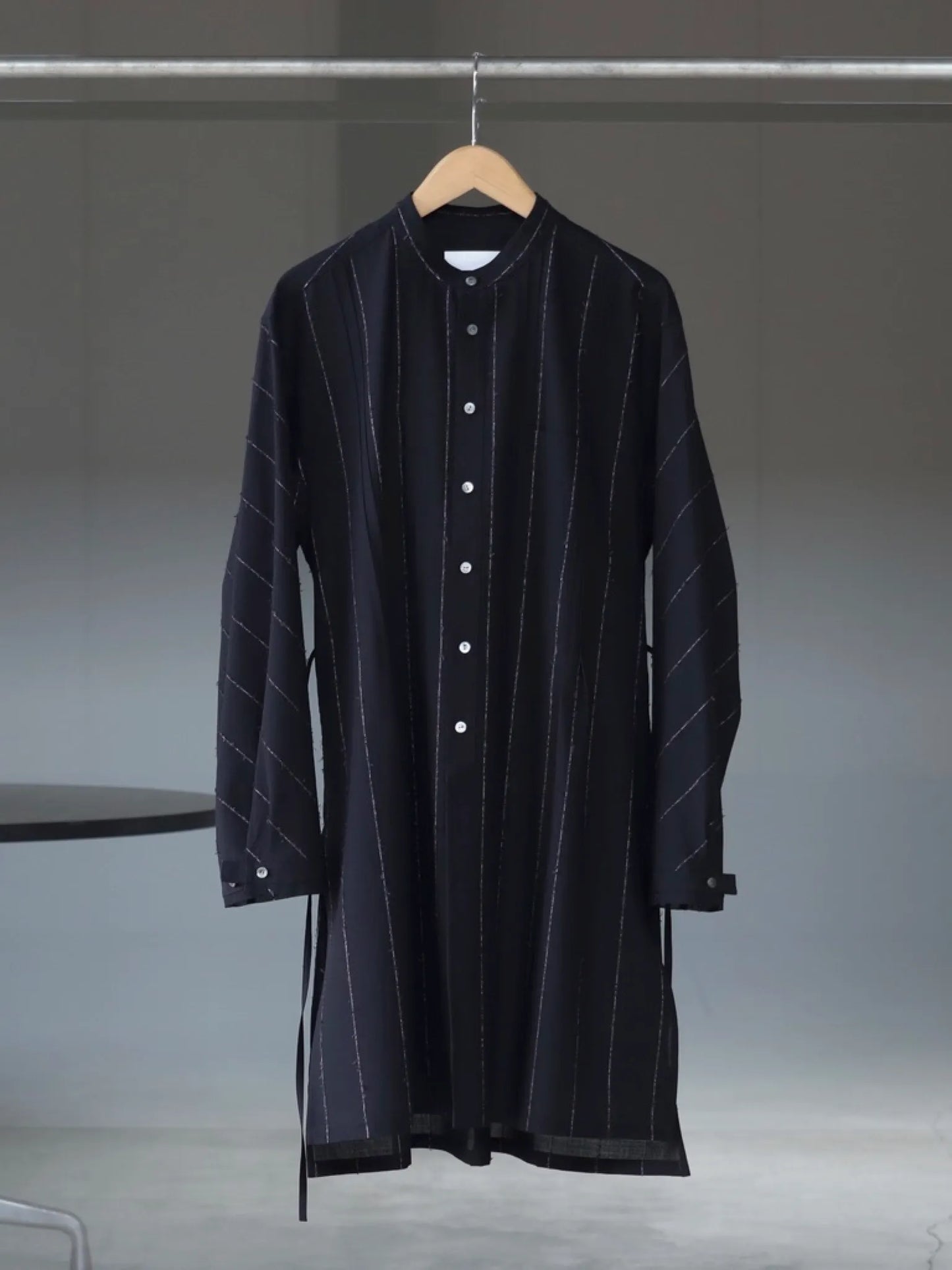 IRENISA | BAND COLLAR LONG SHIRT BLACK STRIPE