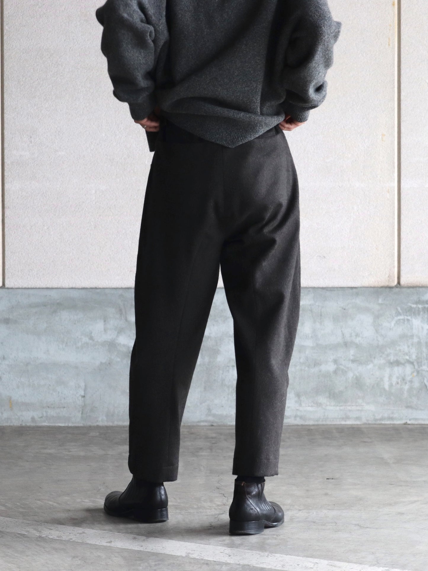 seventyfive | 6-Pocket Tapered Trousers 브라운 올리브