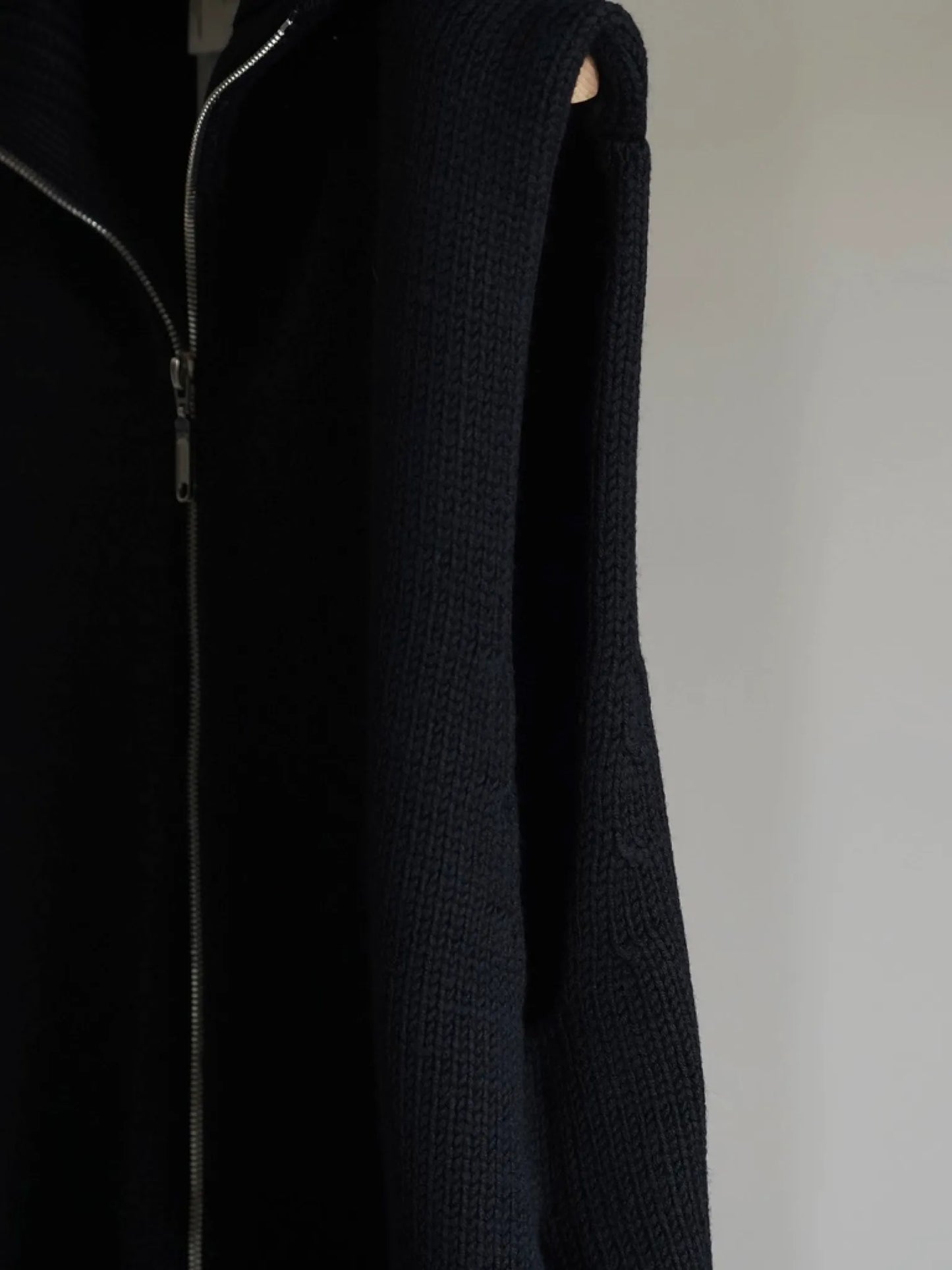 Olde H & Daughter | WOOL DRIVERS VEST BLACK