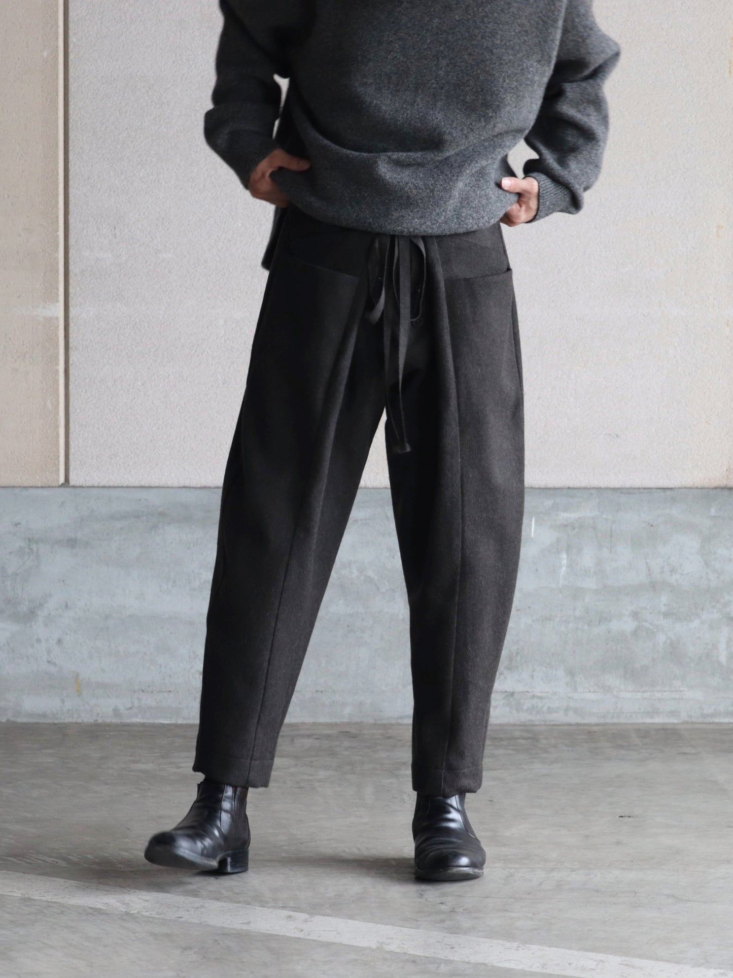 seventyfive | 6-Pocket Tapered Trousers 브라운 올리브