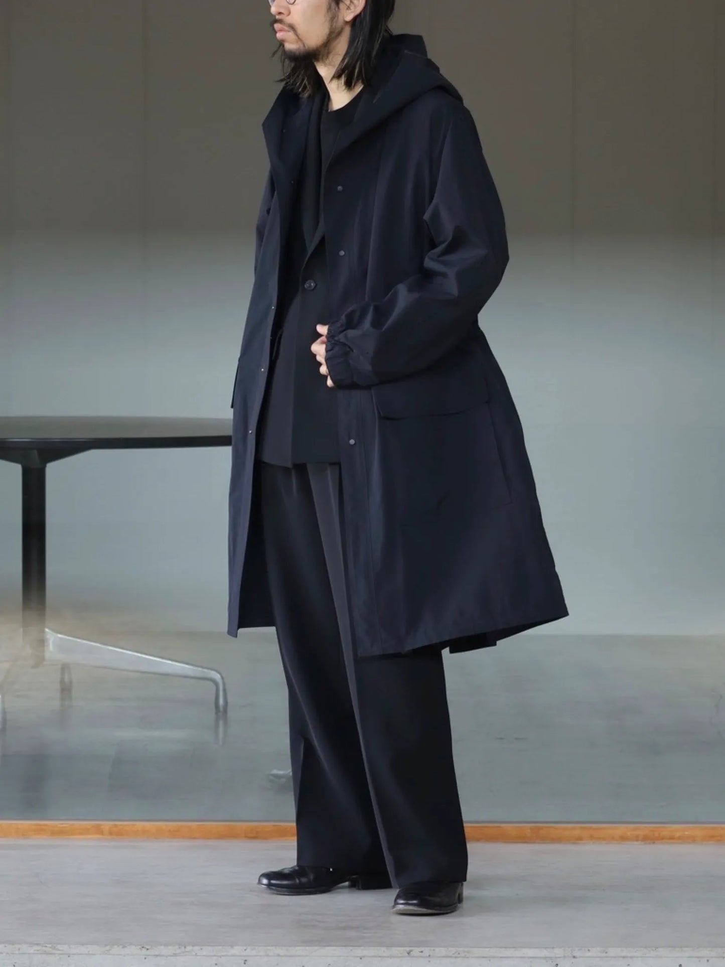 IRENISA | HOODED COAT BLACK