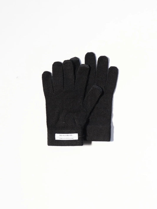 the-inoue-brothers-gloves-black-1