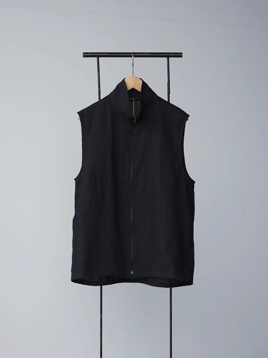 COMOLI | カナパ ベスト BLACK