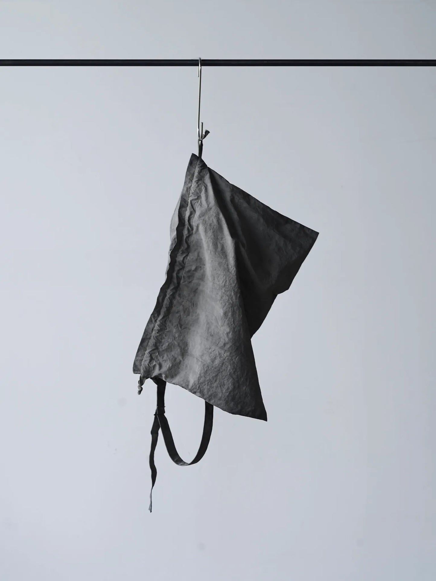 THE NULABEL | GARMENT DYED APRON BAG KURE
