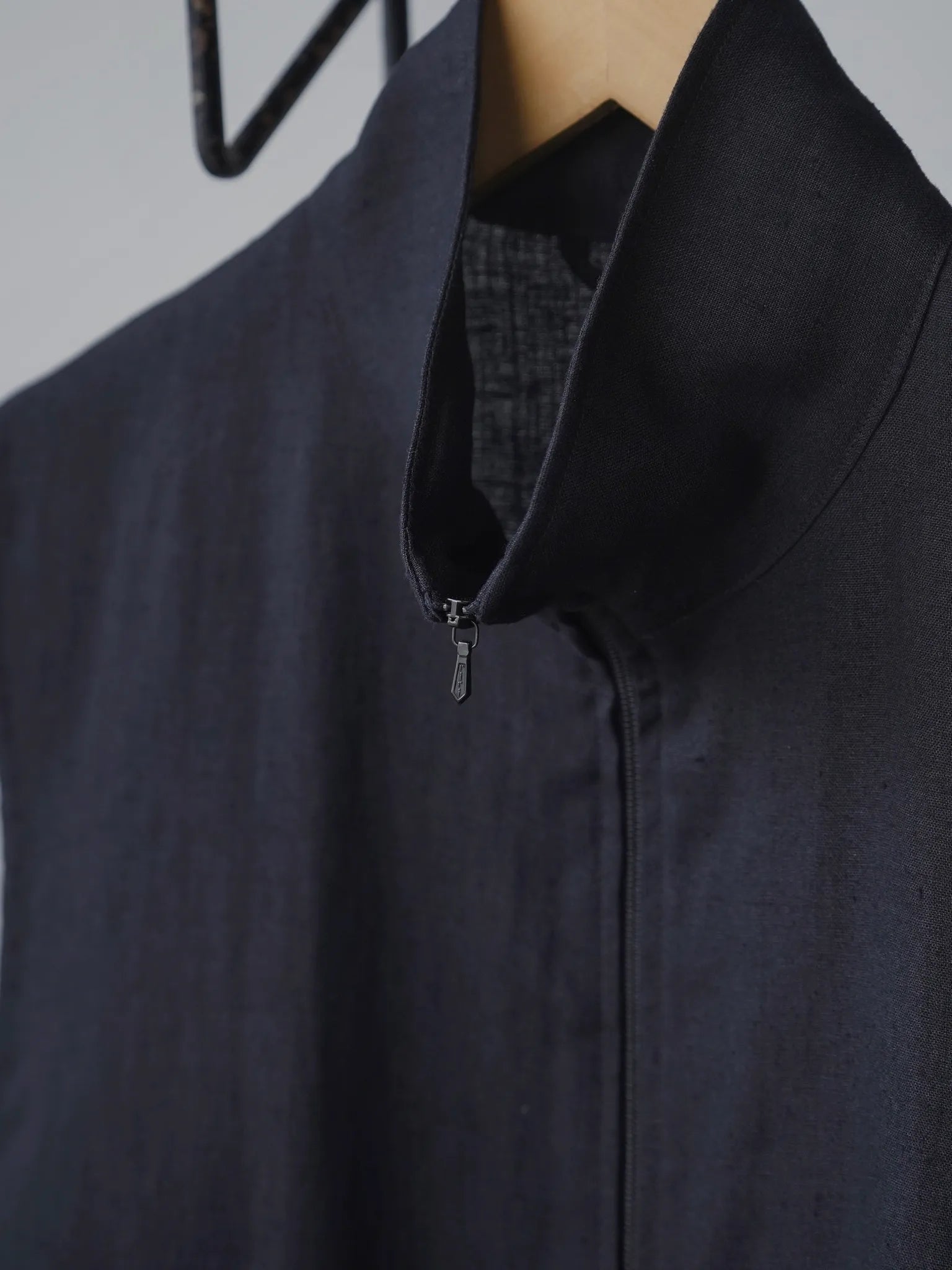 comoli-カナパ-ベスト-black-2