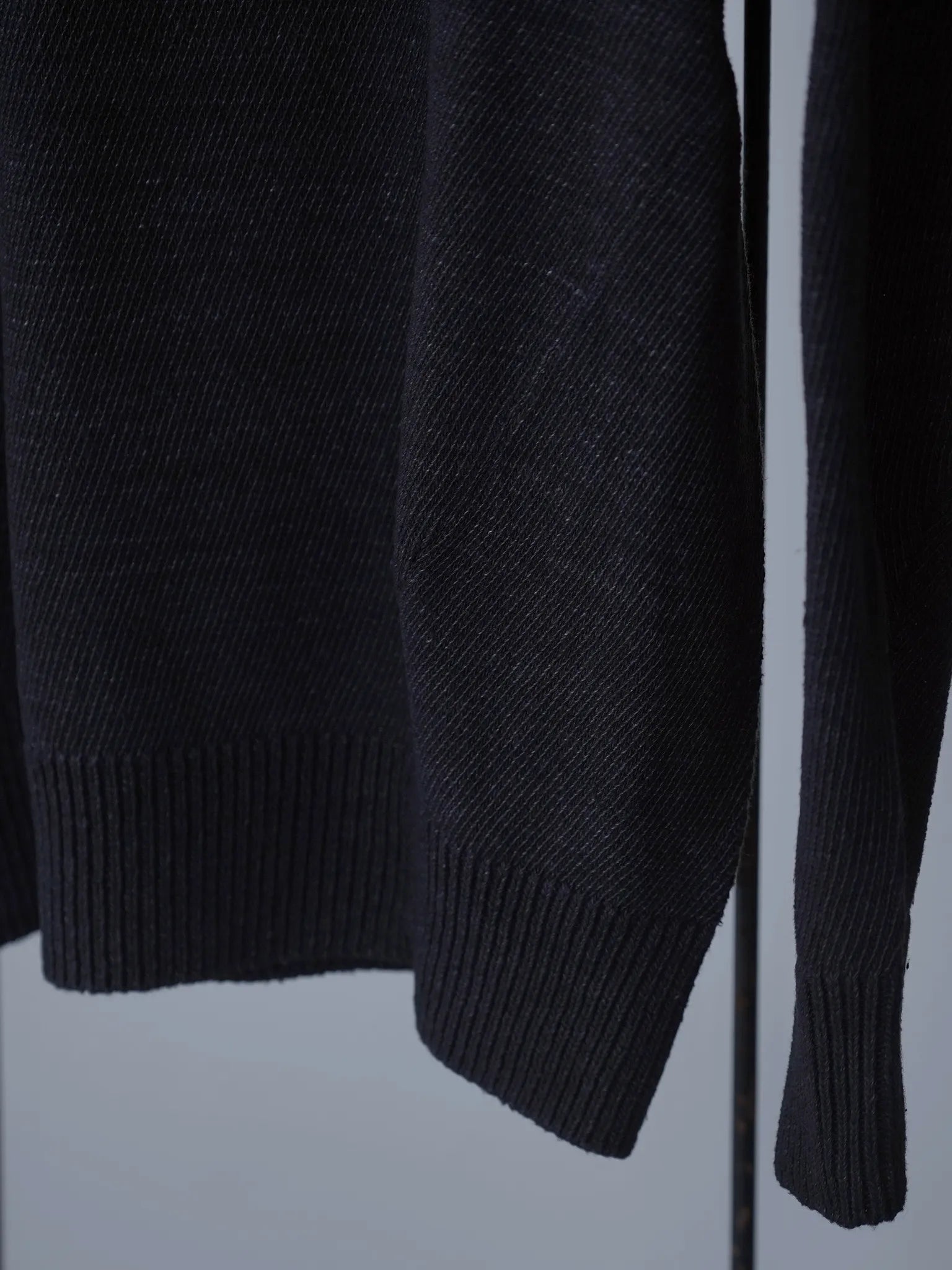 comoli-8g-クルーネックニット-black-3