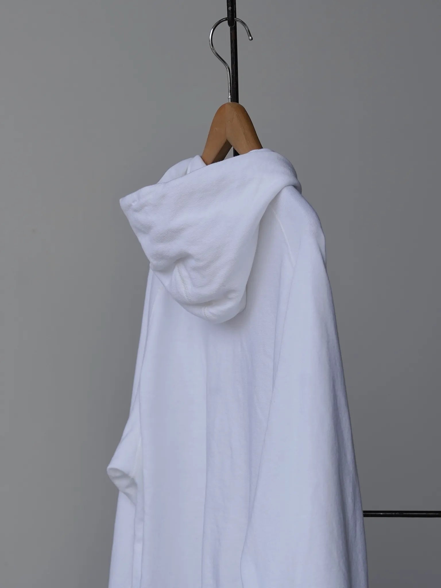 comoli-lwコットン裏毛-ジップパーカ-white-1-4