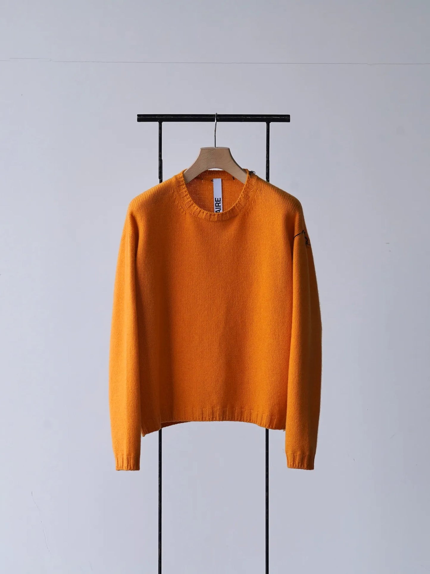 bestiaire-boxy-crewneck-orange-1