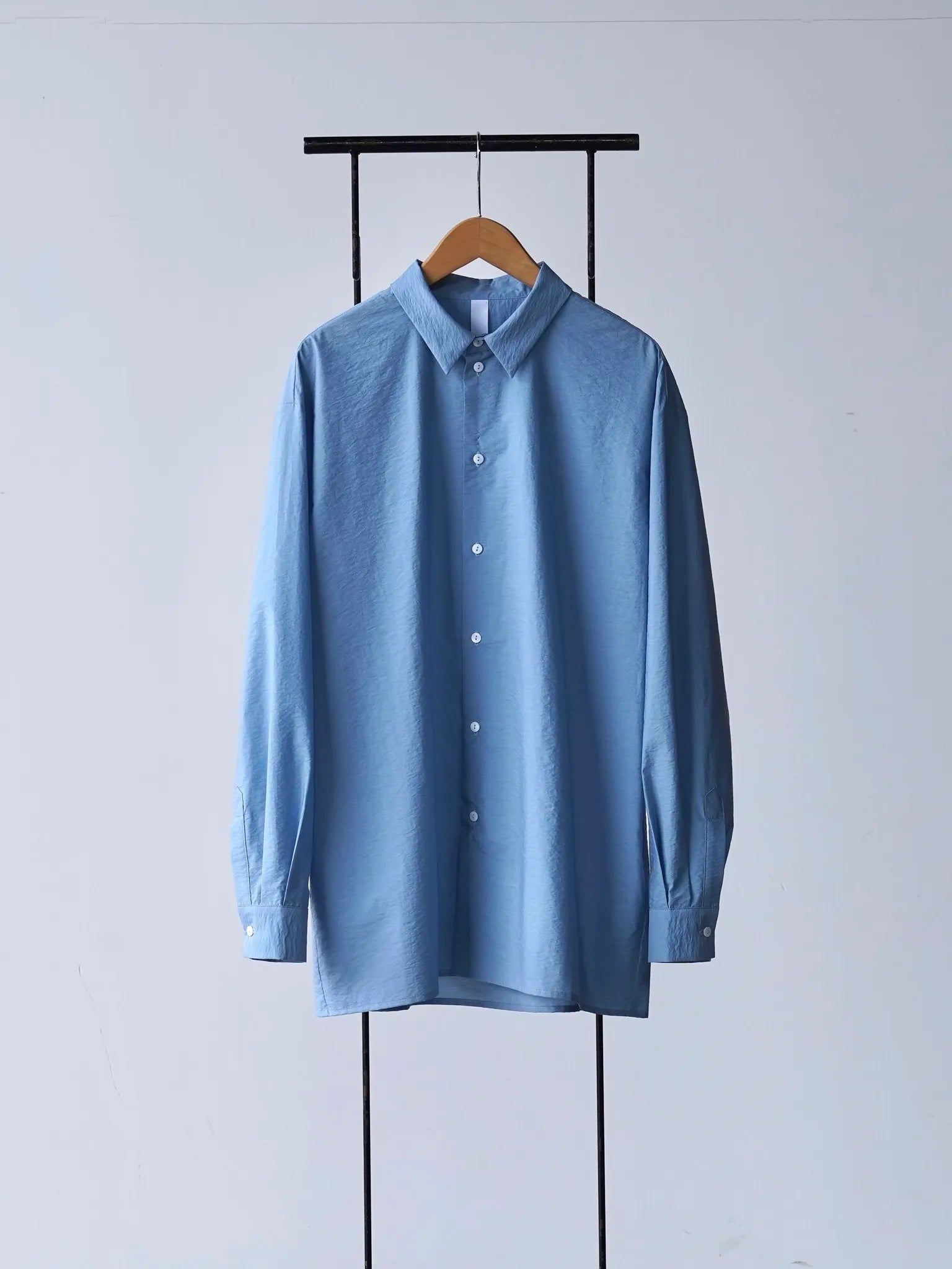 bestiaire-plain-shirt-pale-blue-1