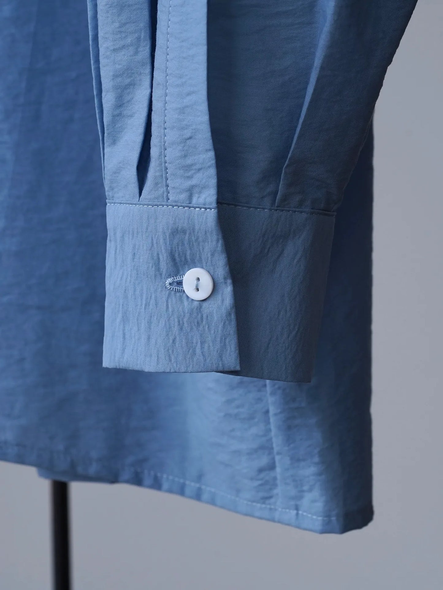 bestiaire-plain-shirt-pale-blue-4