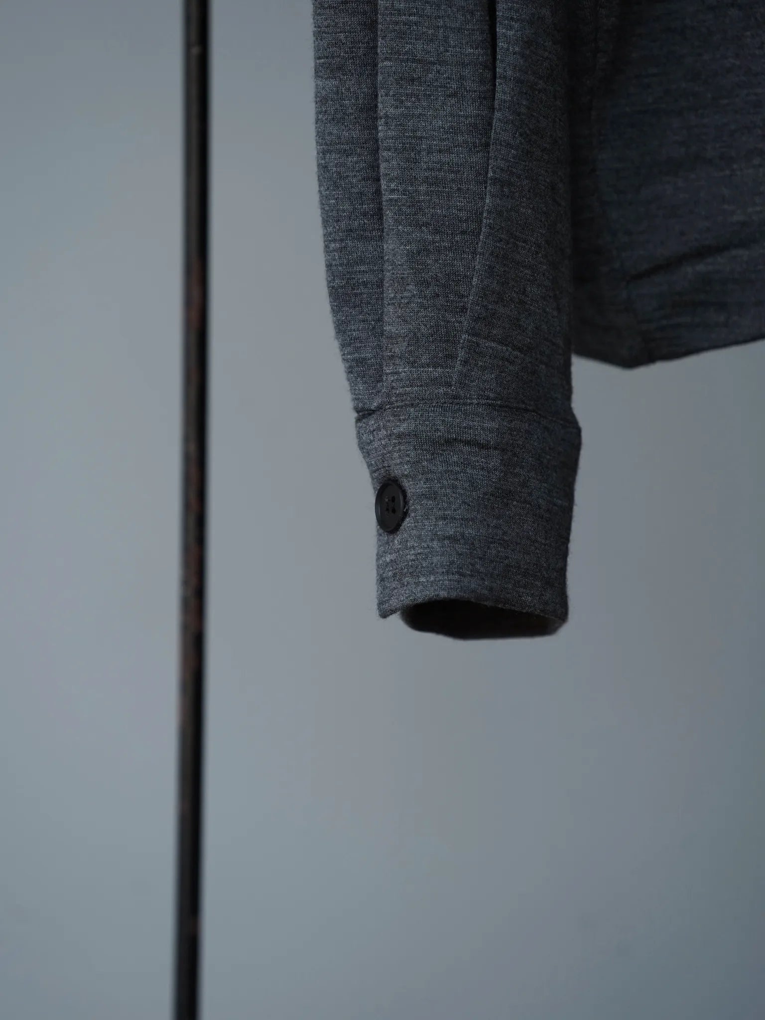 nonnotte-drape-u-pullover-with-cuff-sleeve-charcoal-4