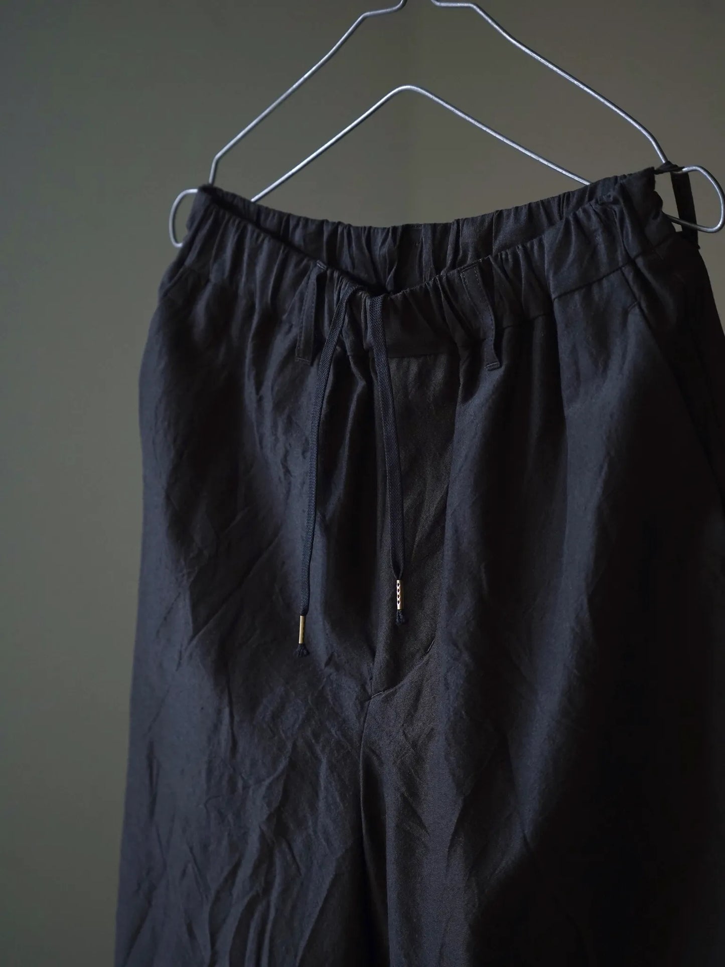 calmlence | NO PLEATED EASY STRAIGHT DBRN