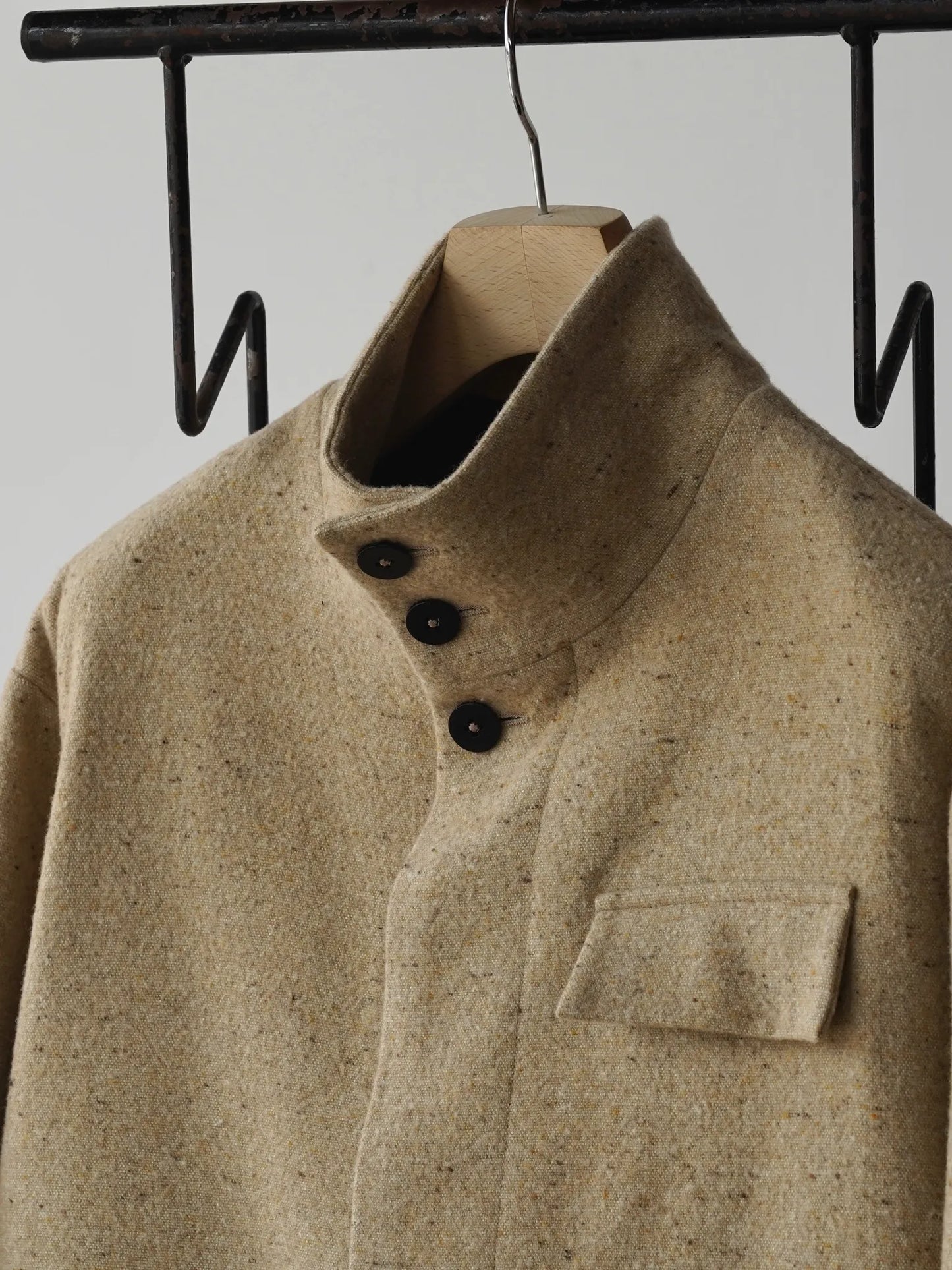 bestiaire-over-jacket-beige-2