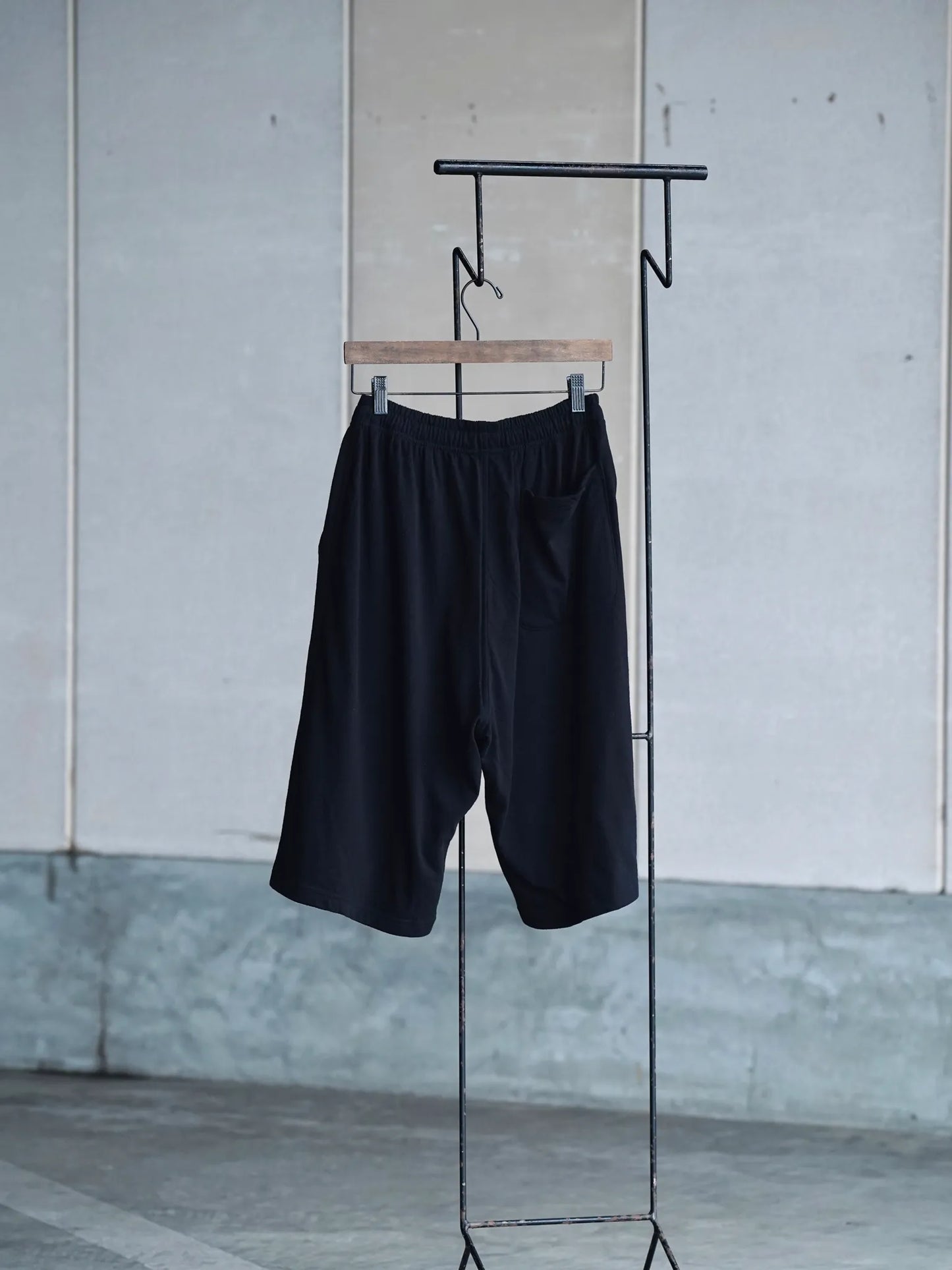 COMOLI | コットンメッシュ ショーツ BLACK
