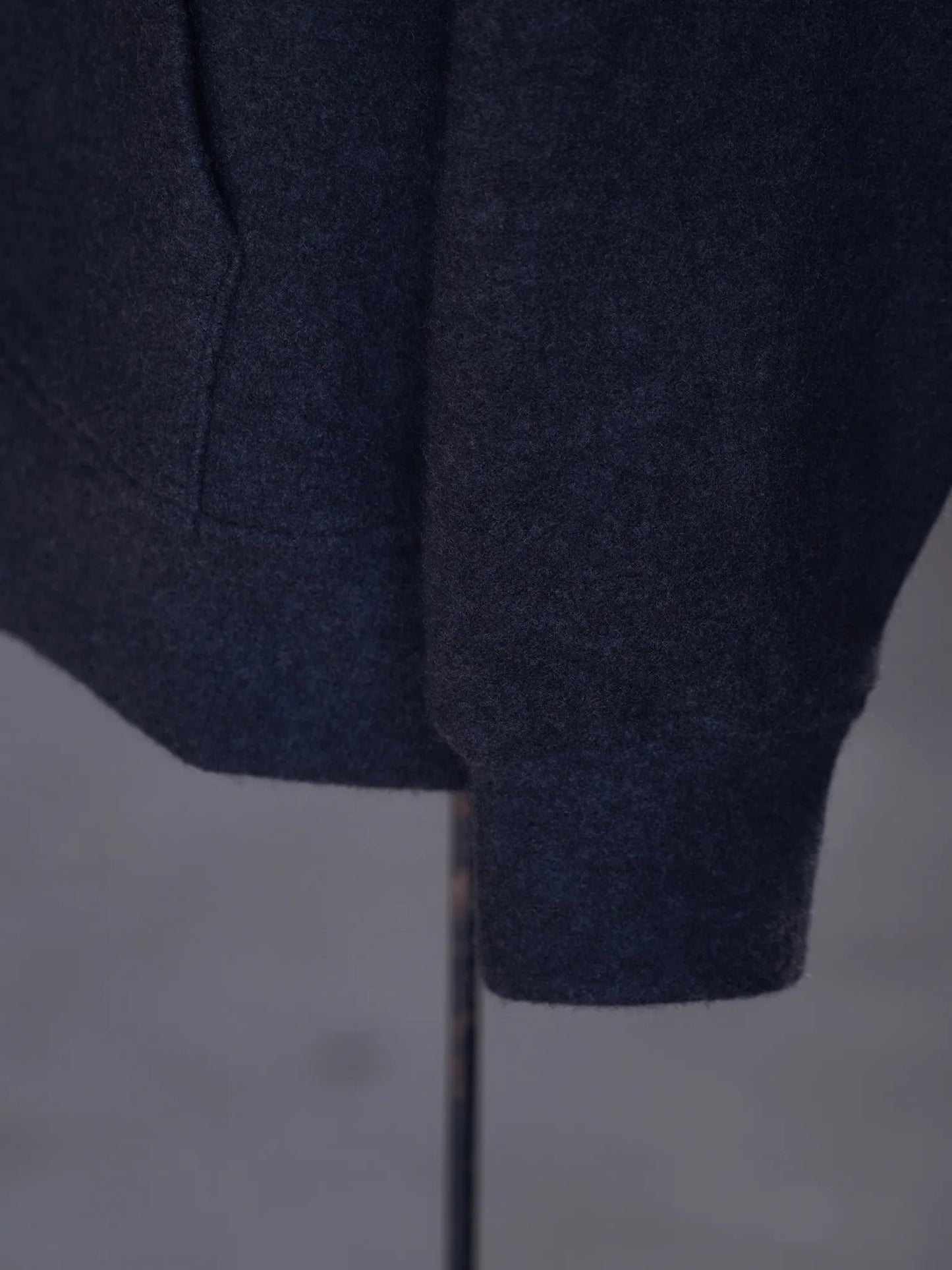 COMOLI | ウールフェルト パーカ CHARCOAL