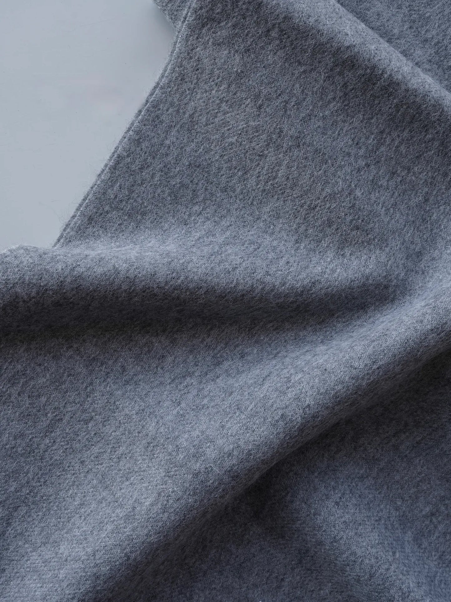 THE INOUE BROTHERS | Brushed Scarf Light Grey