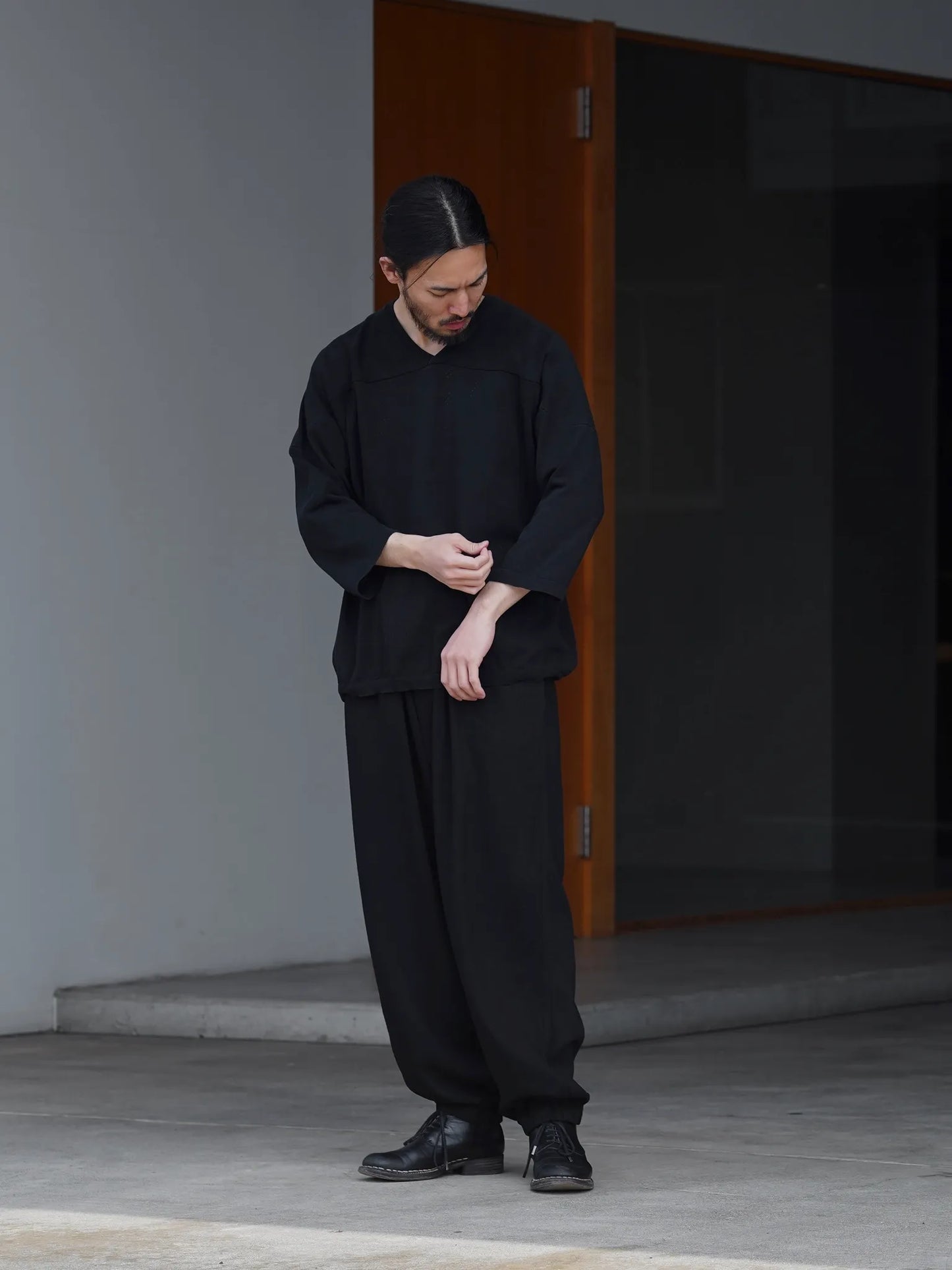 comoli-コットン-ホッケーニット-black-5