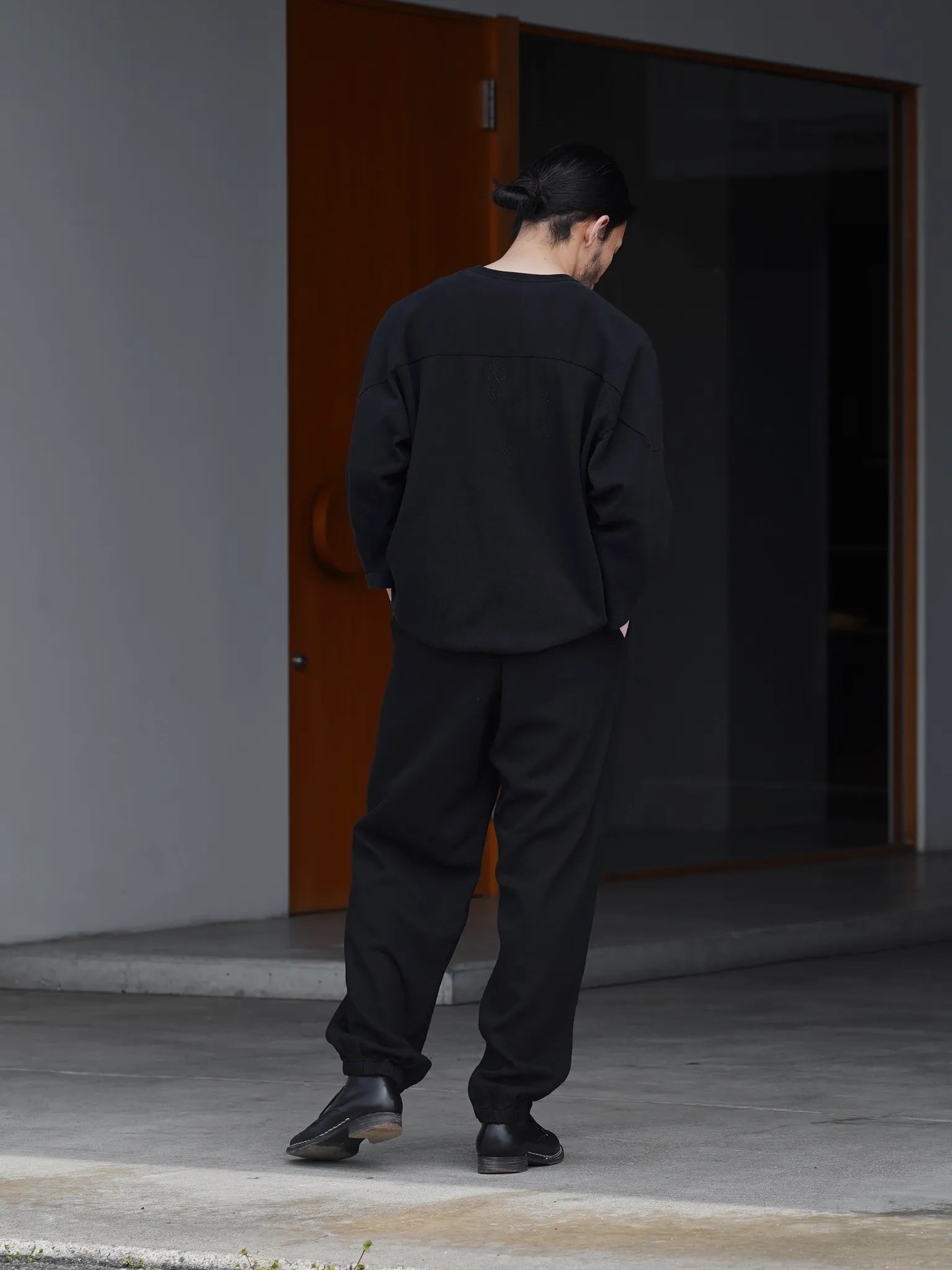 comoli-コットン-ホッケーニット-black-6