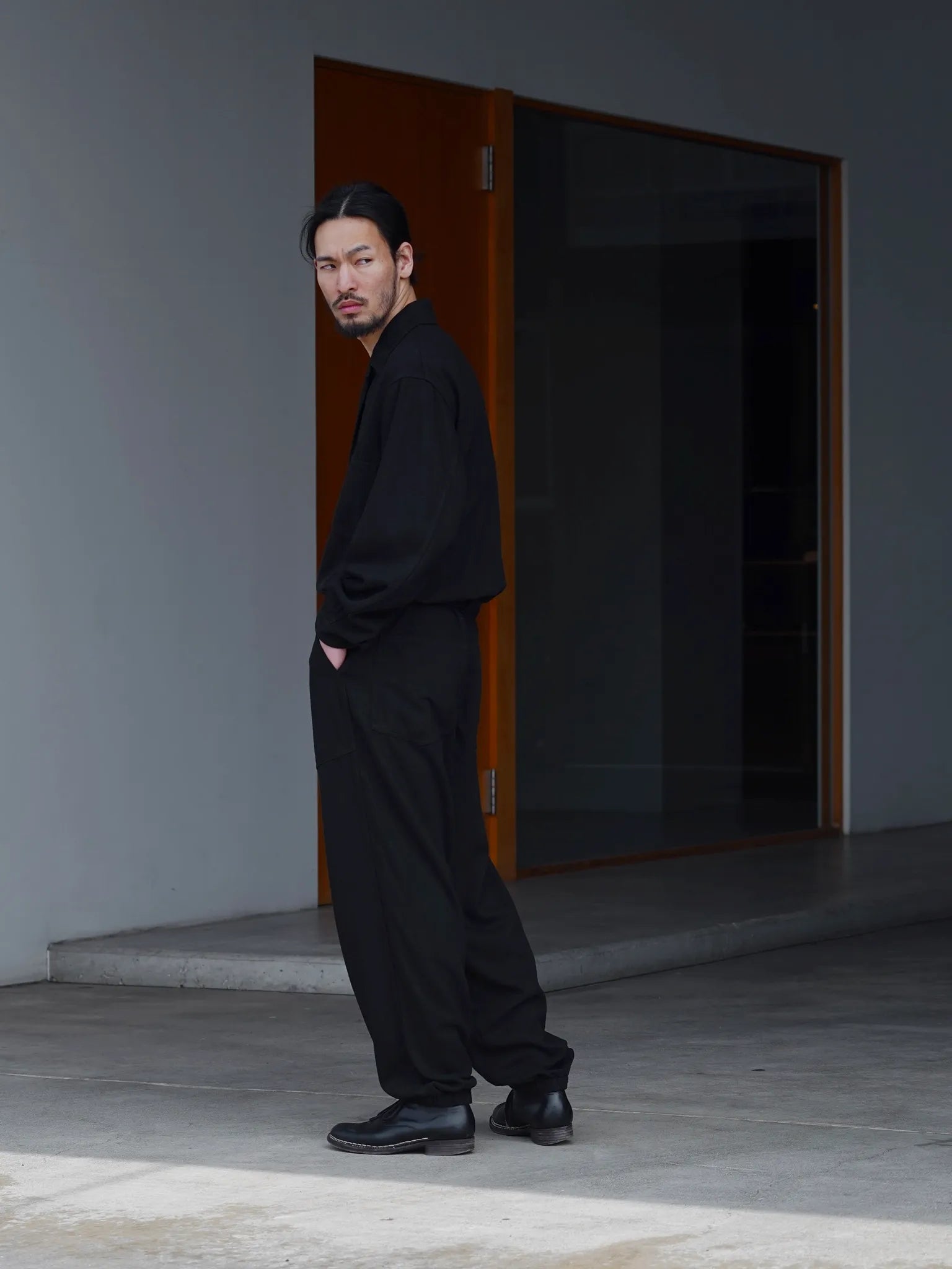 comoli-シルクネップ-オールインワン-black-2