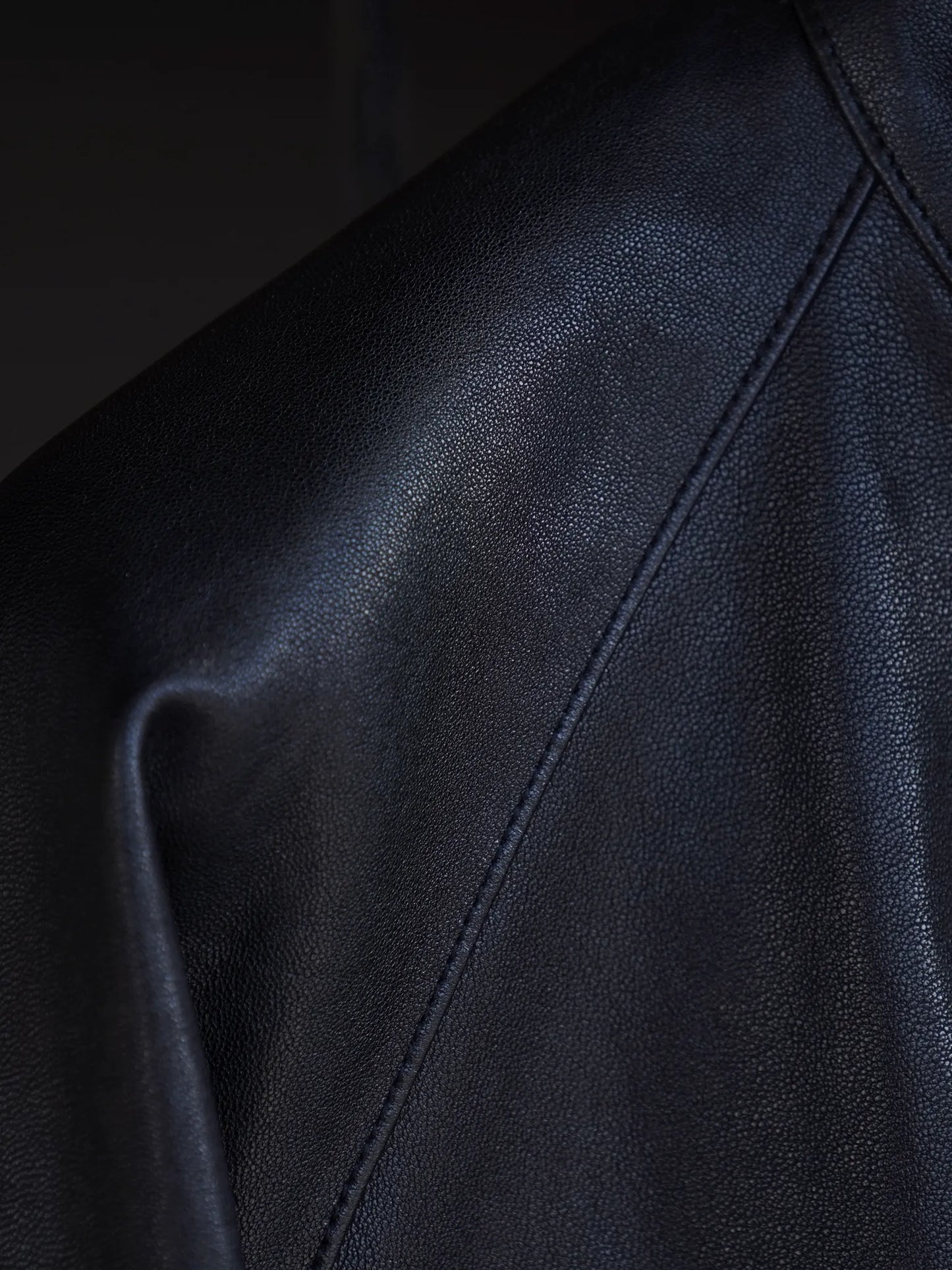 herill-lambleather-weekend-jacket-black-6