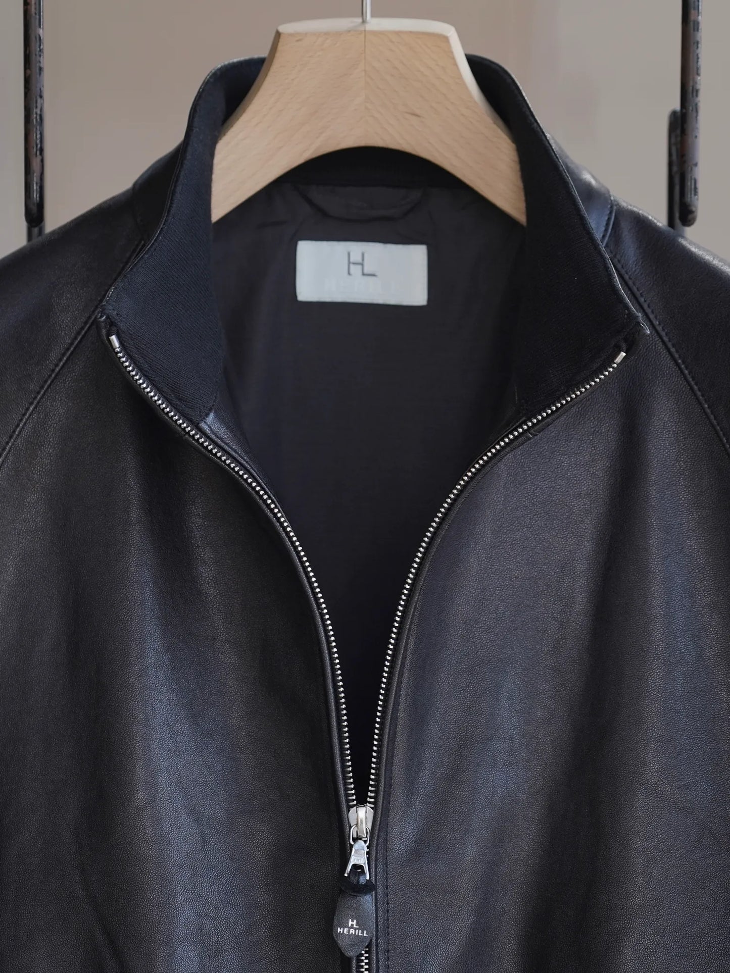 herill-lambleather-weekend-jacket-black-7