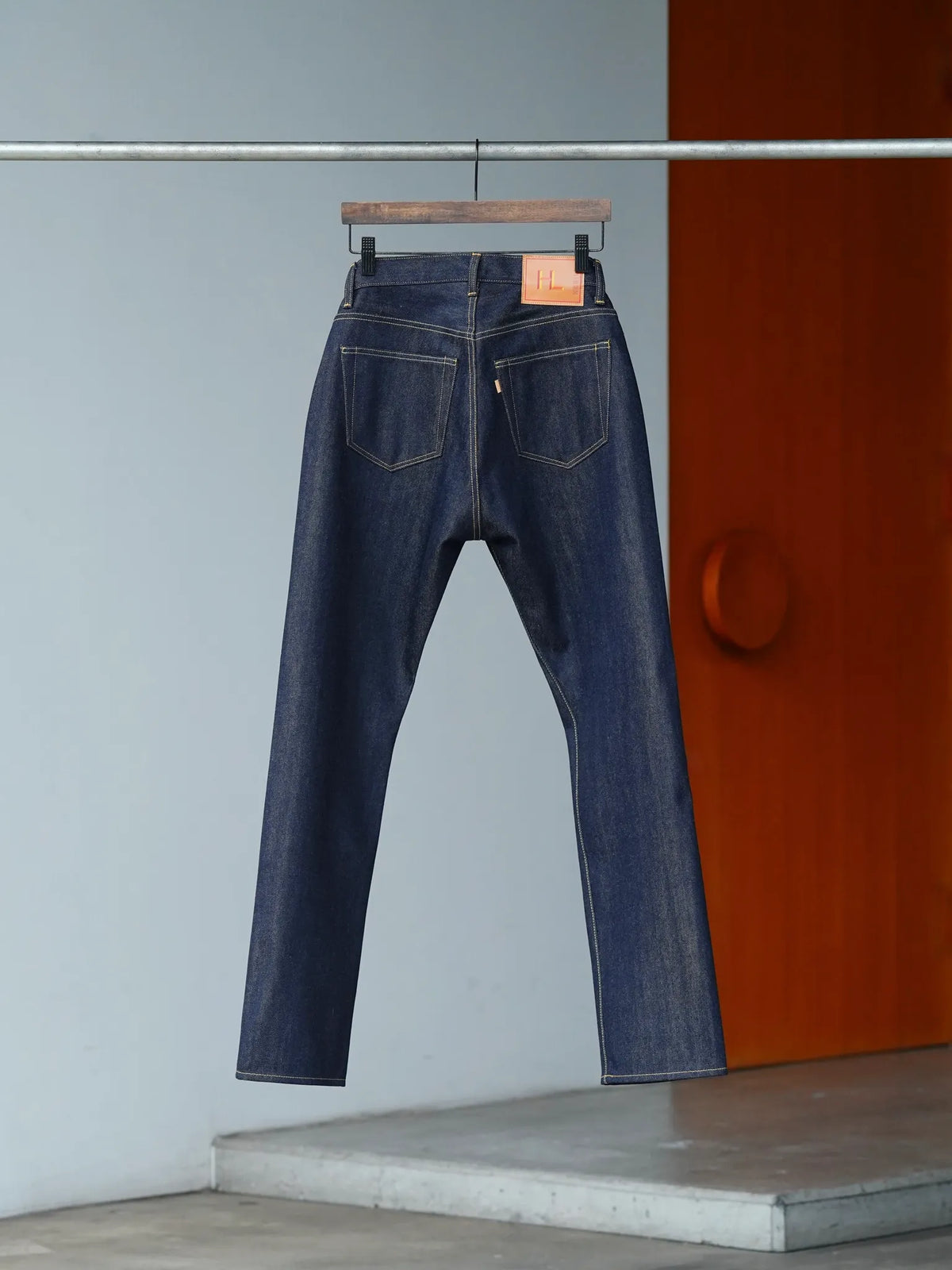 HERILL | Cashmere Denim Regular Jeans Indigo