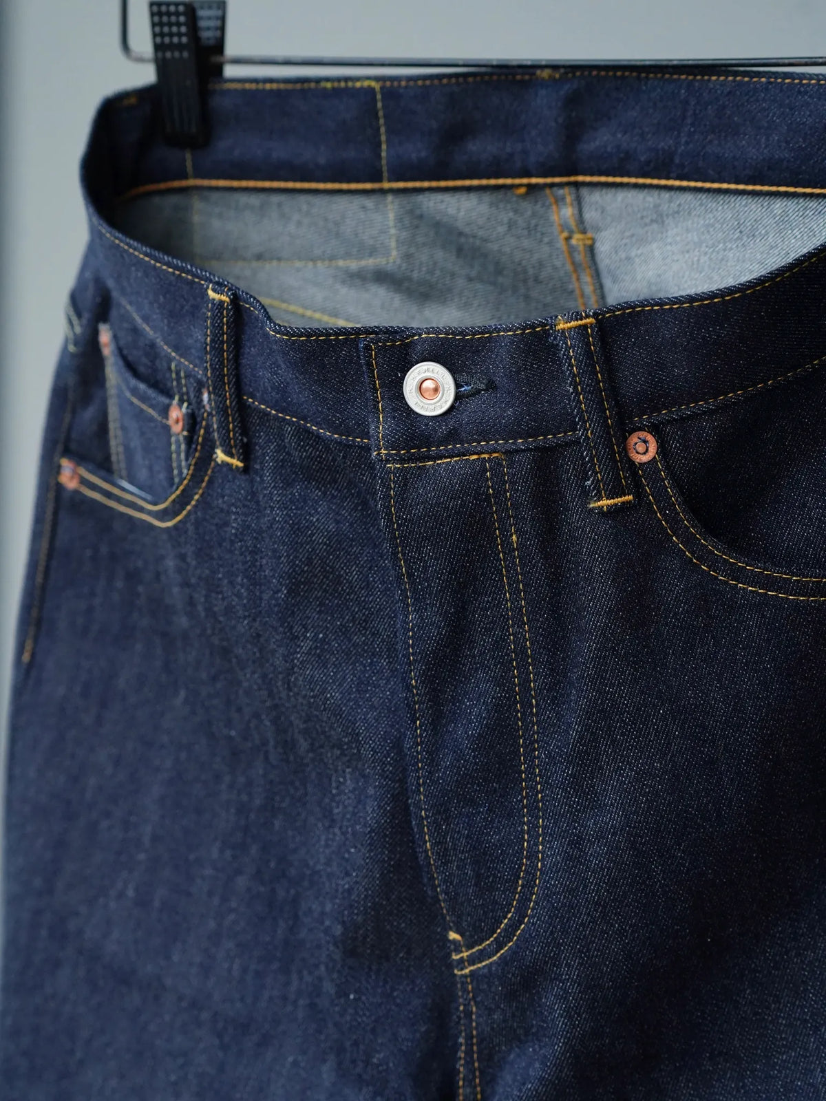 HERILL | Cashmere Denim Regular Jeans Indigo