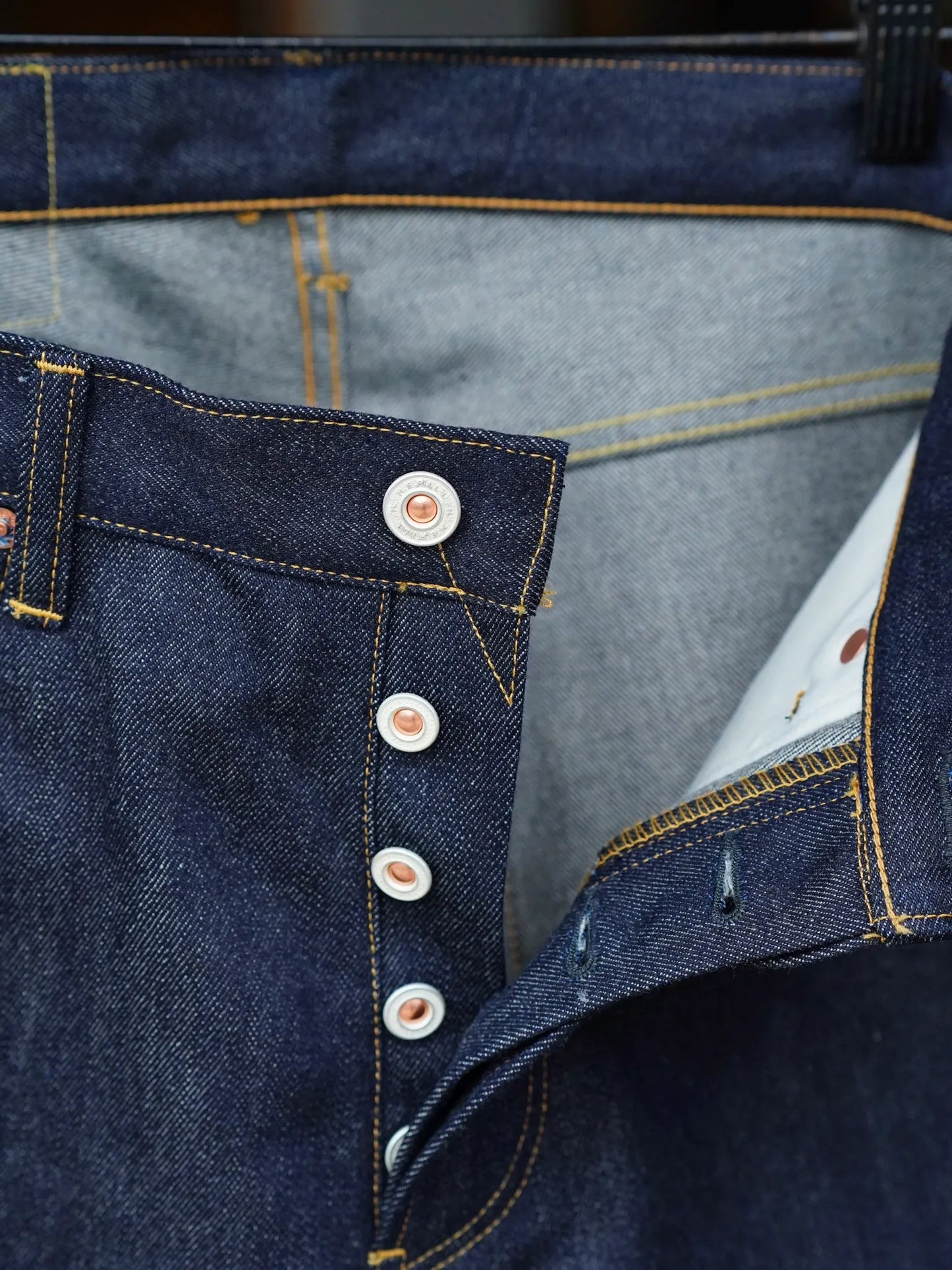 HERILL | Cashmere Denim Regular Jeans Indigo