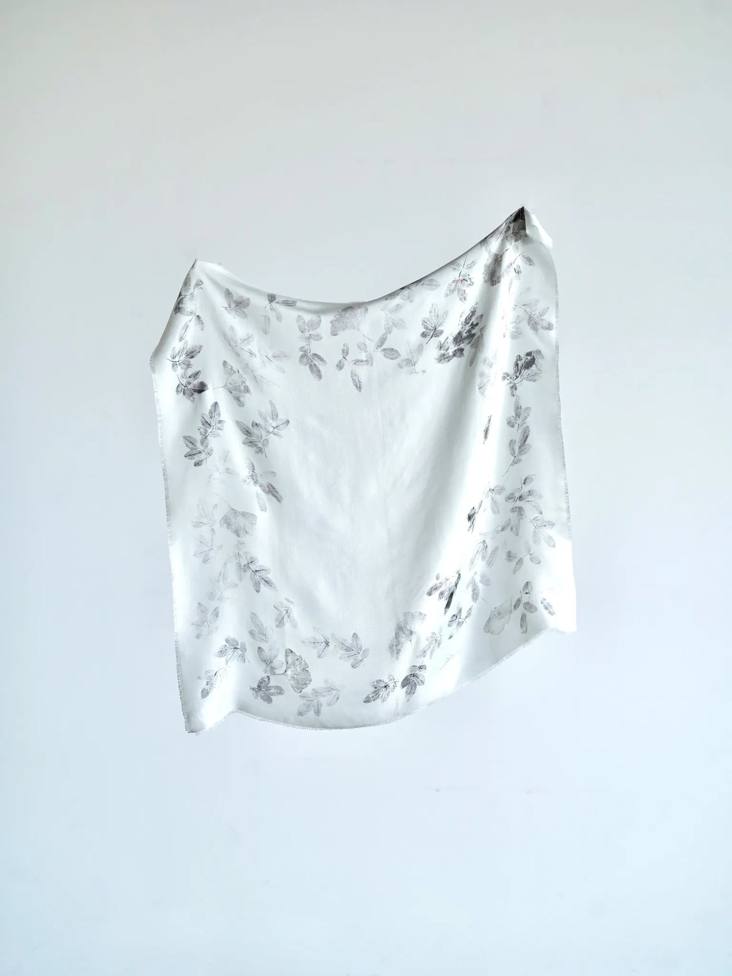 SILVANA MANETTI | FLORA Nero Carbone