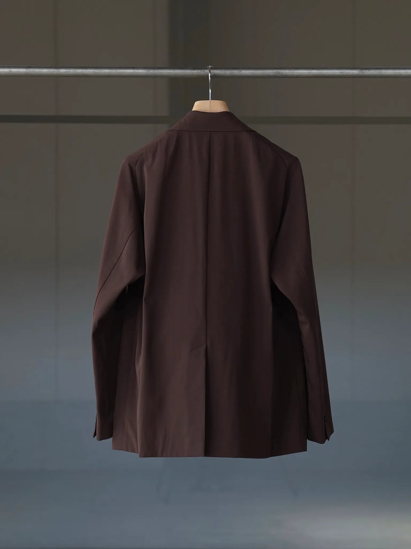 IRENISA | RELAXED SHOULDER JACKET DARK BROWN