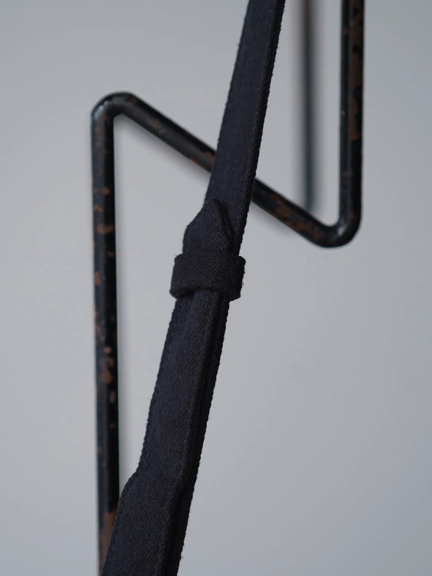 comoli-シルクネップ-ウエストバッグ-black-2-4