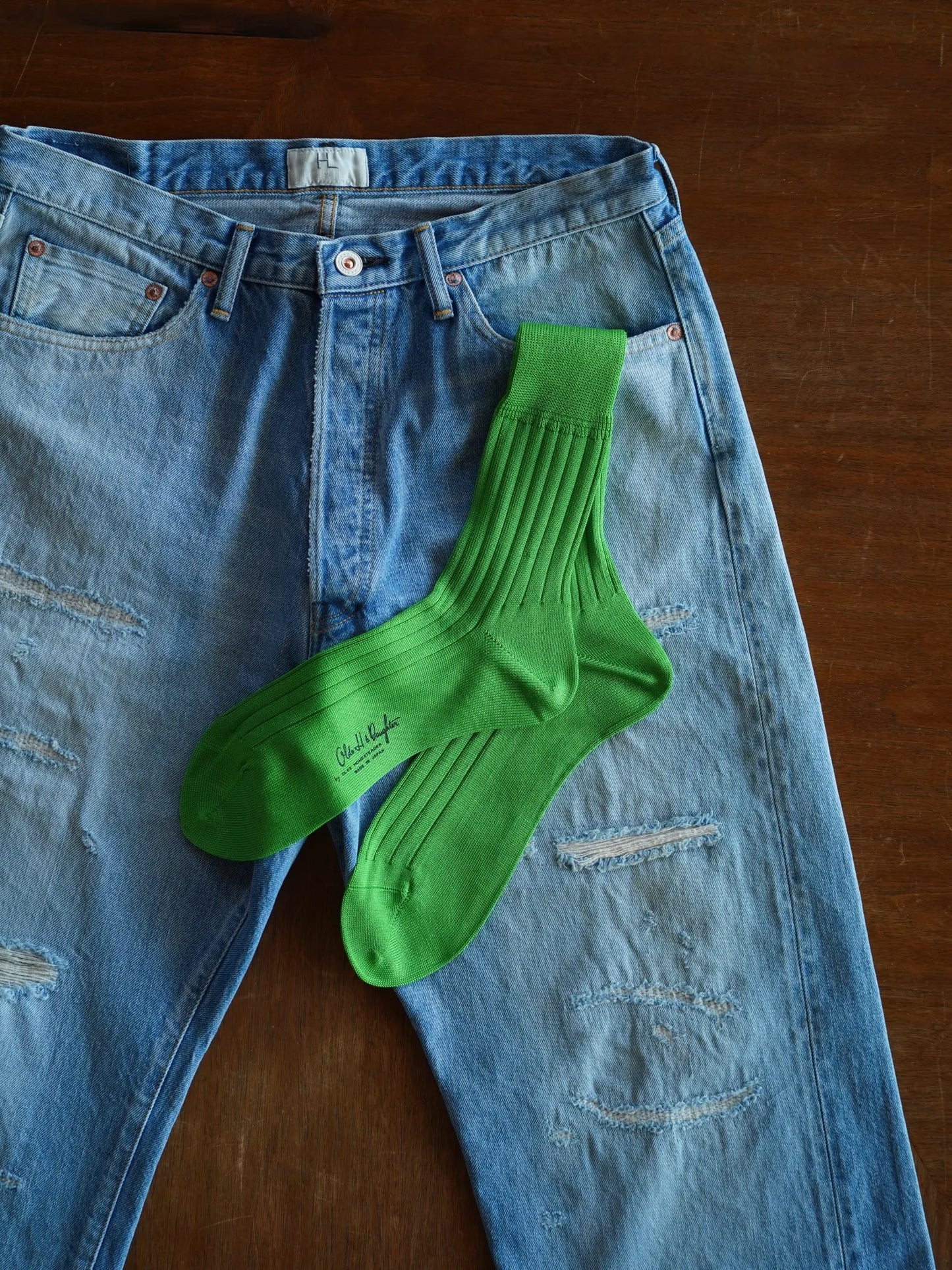 olde-h-daughter-silk-rib-socks-fern-1-1