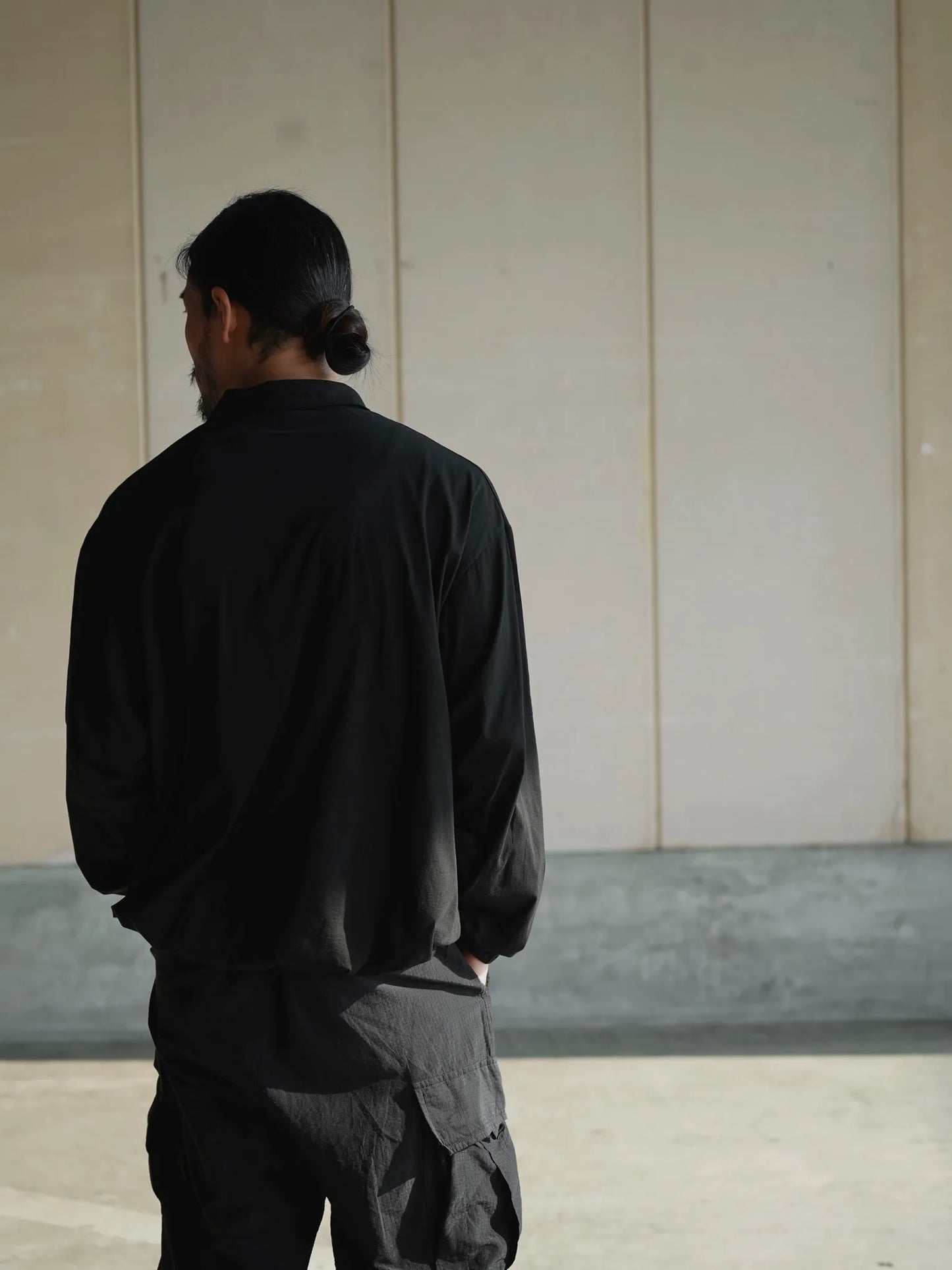 COMOLI | THINコットン ジップジャケット BLACK