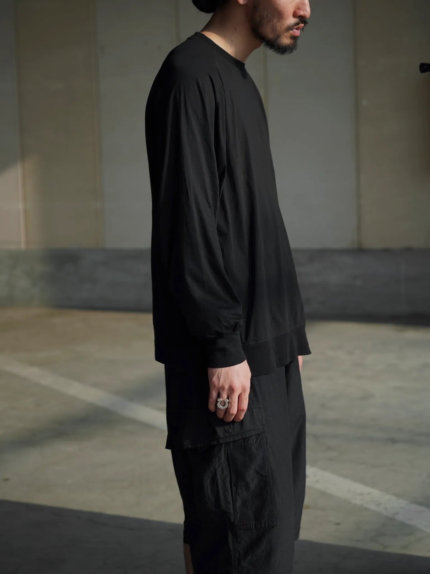 COMOLI | THINコットン クルーネック BLACK