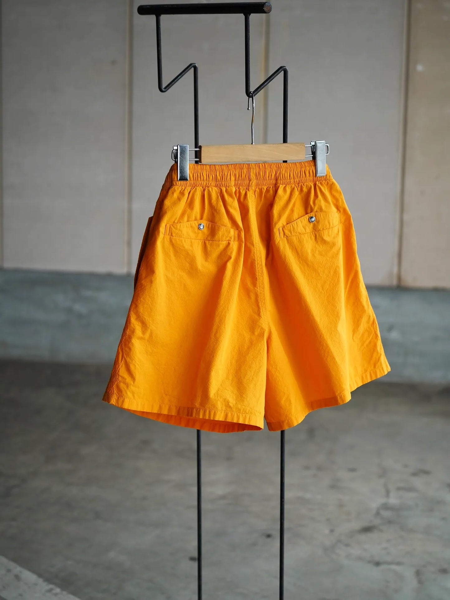SARTO | [COTTON HIGH COUNT ENZYME] SHORT PANTS GOLDEN EYE