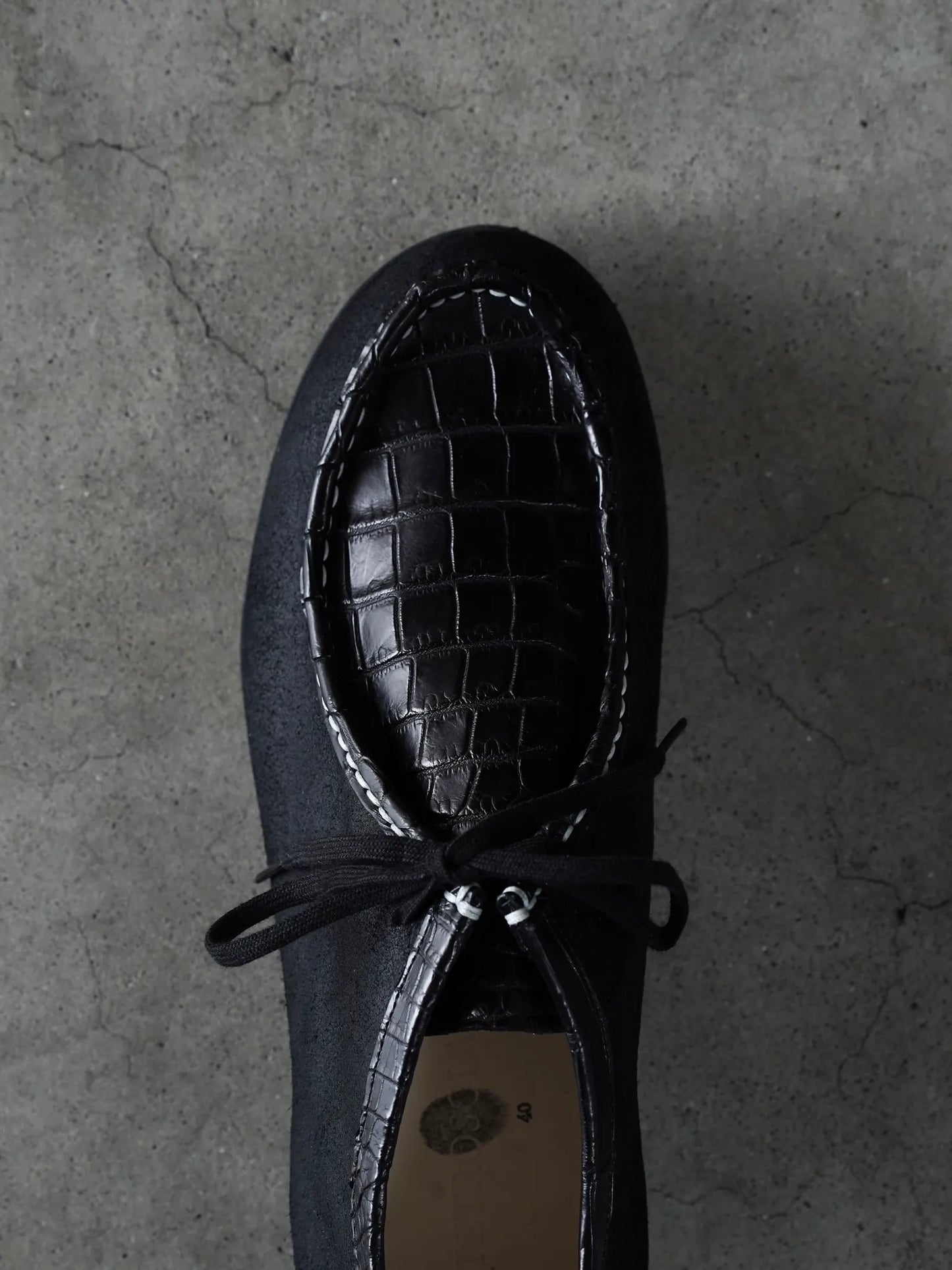 PETROSOLAUM | Tyrolean [Crocodile×Horse reverse] black