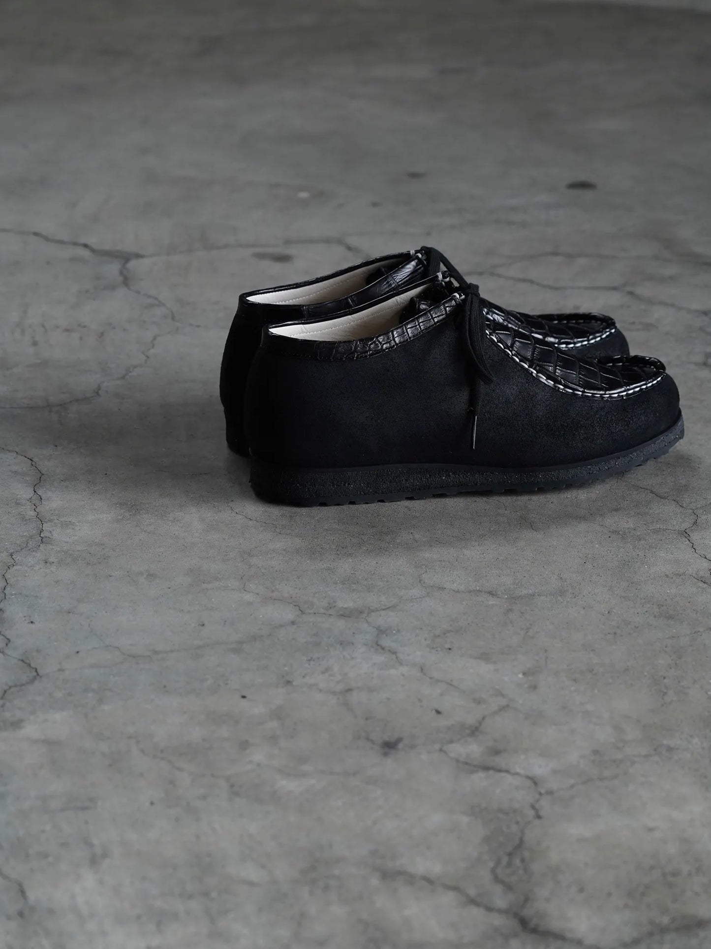 PETROSOLAUM | Tyrolean [Crocodile×Horse reverse] black