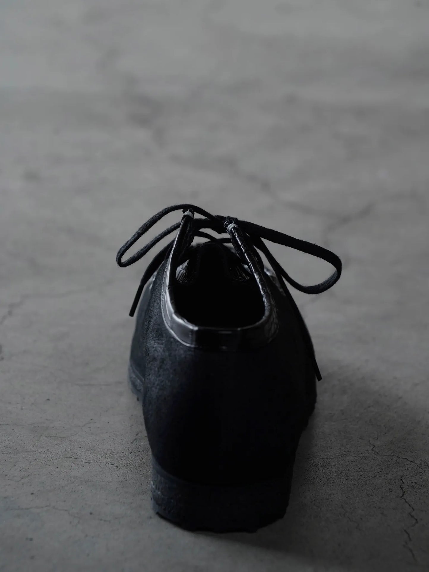 PETROSOLAUM | Tyrolean [Crocodile×Horse reverse] black