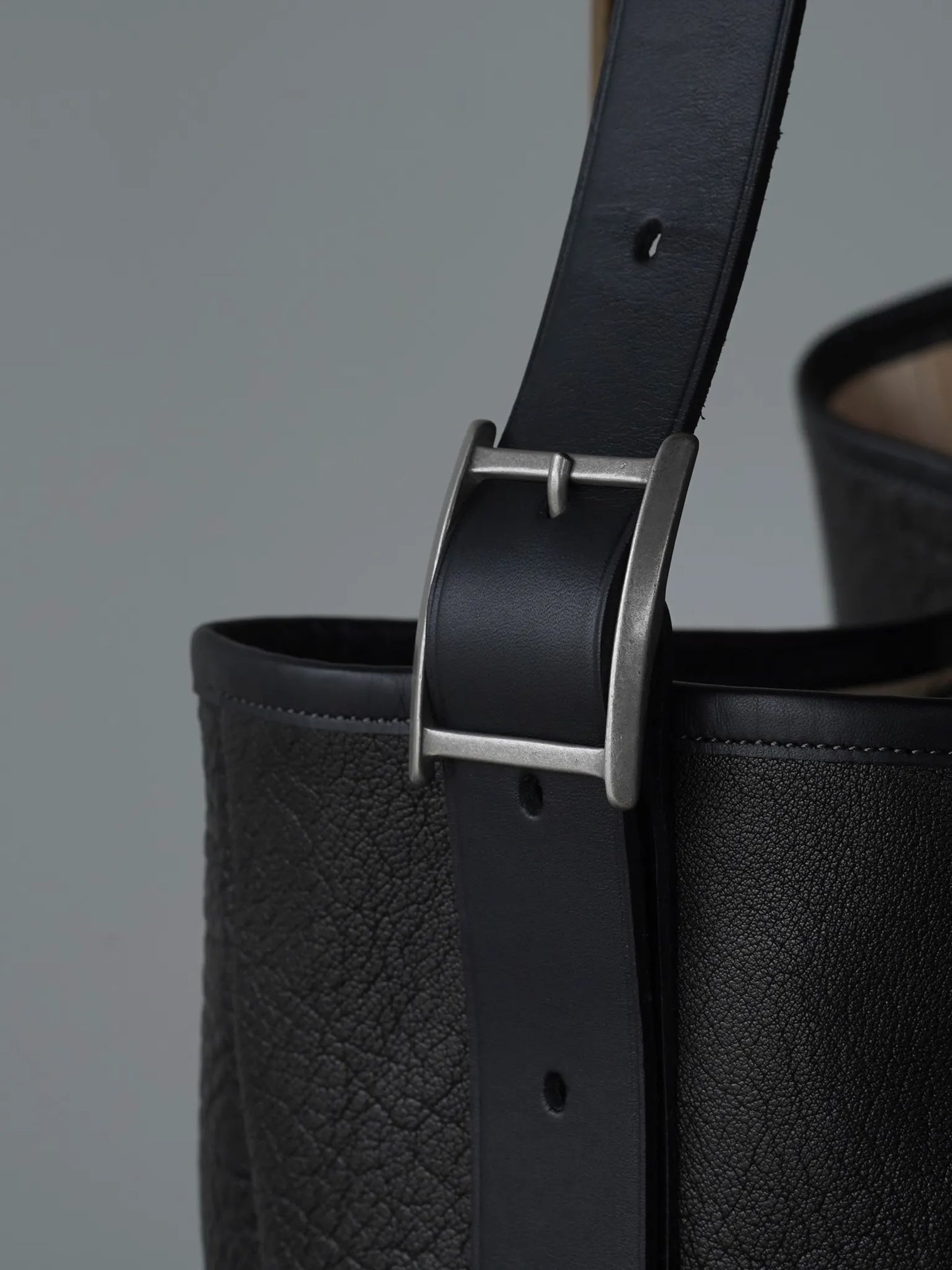 Post Production | 2 Pockets Tote Bag Buffalo BLK