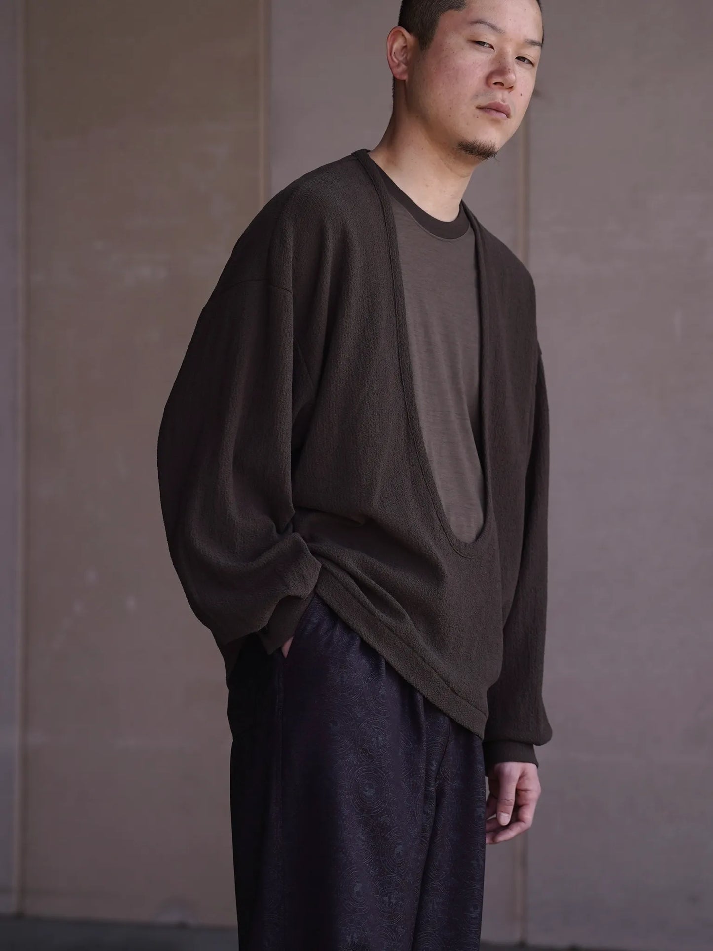 nonnotte | Drape U Pullover with Cuff Sleeve Khaki